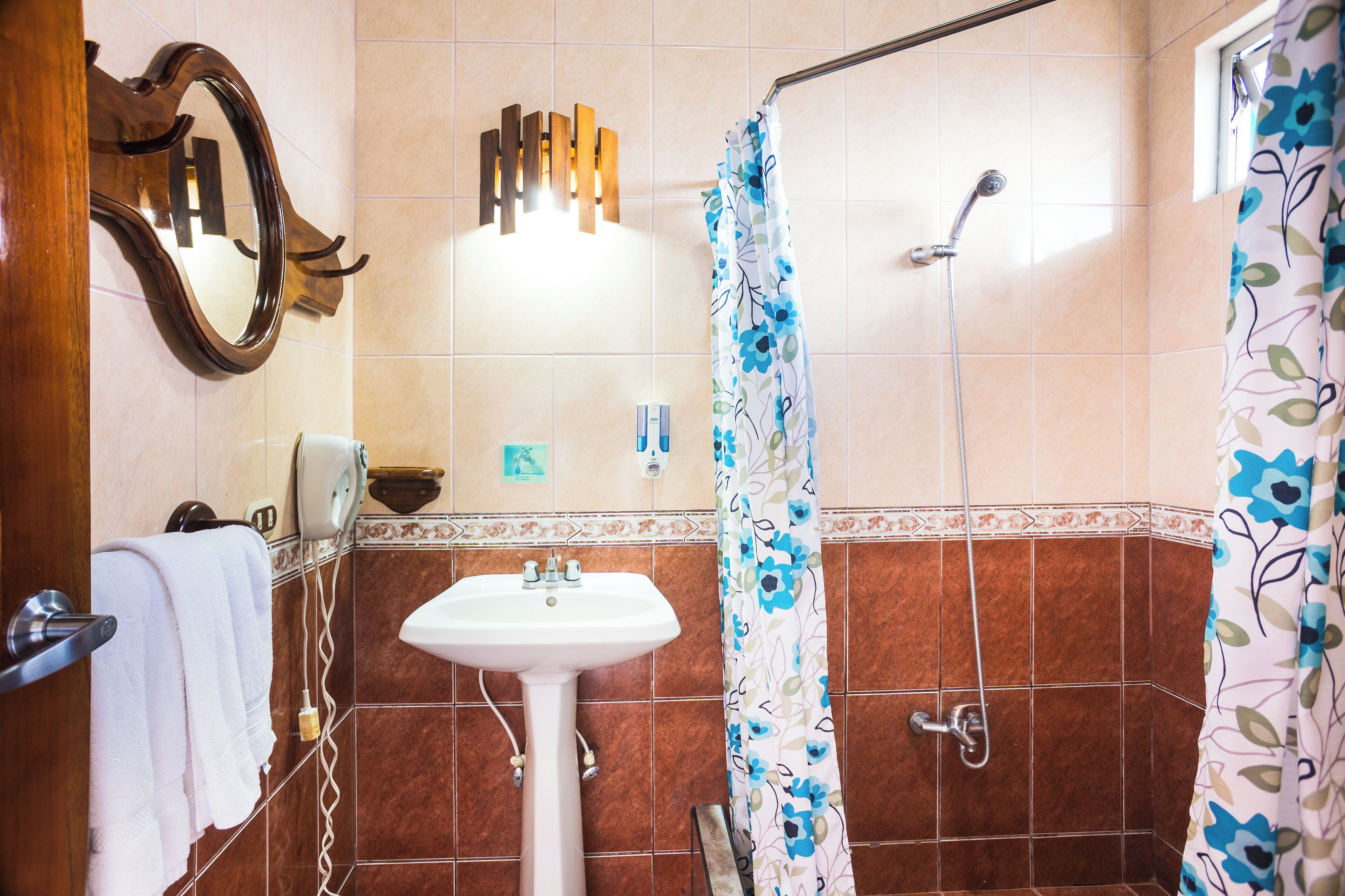 The Blue Suites Spa & Tours