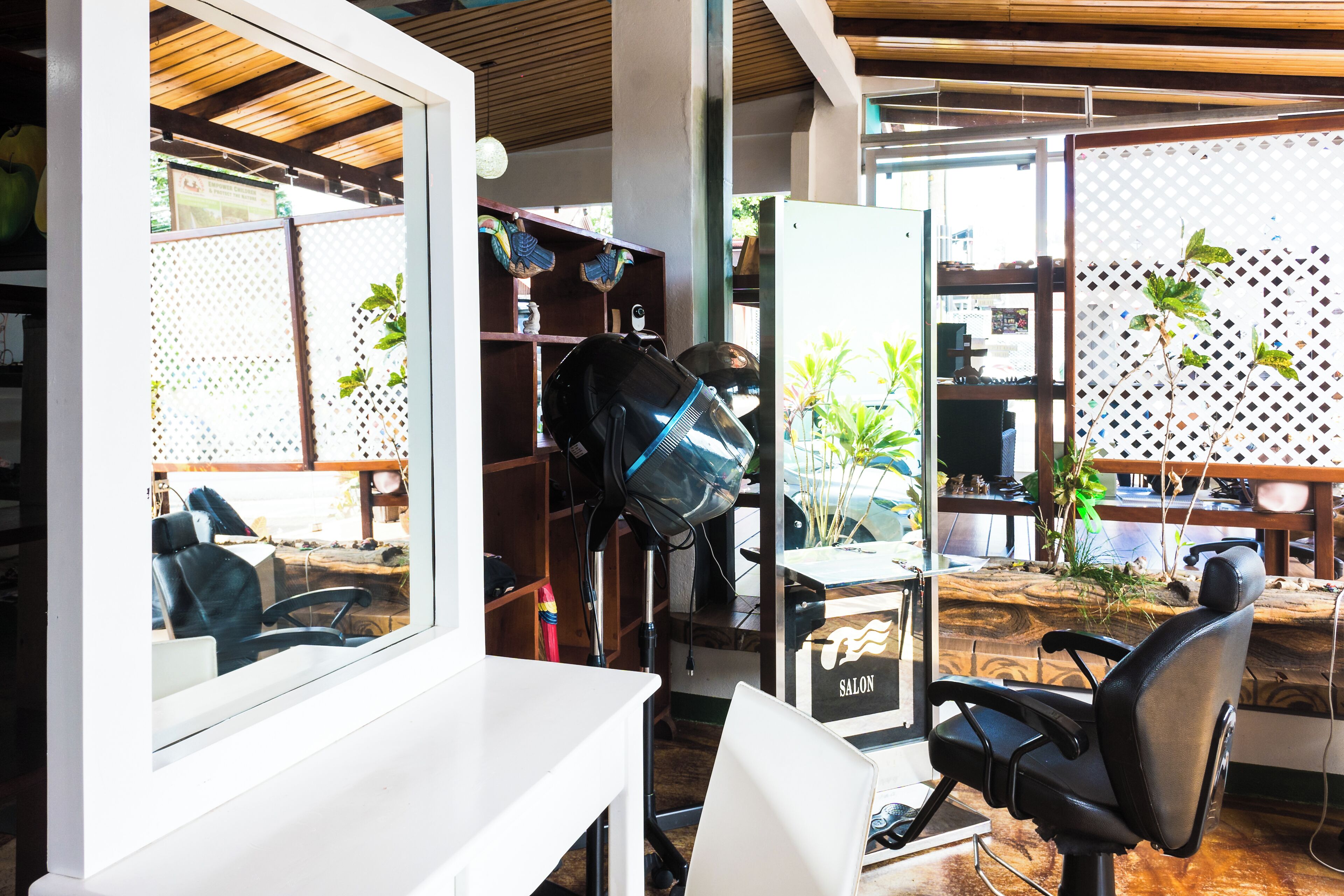 The Blue Suites Spa & Tours