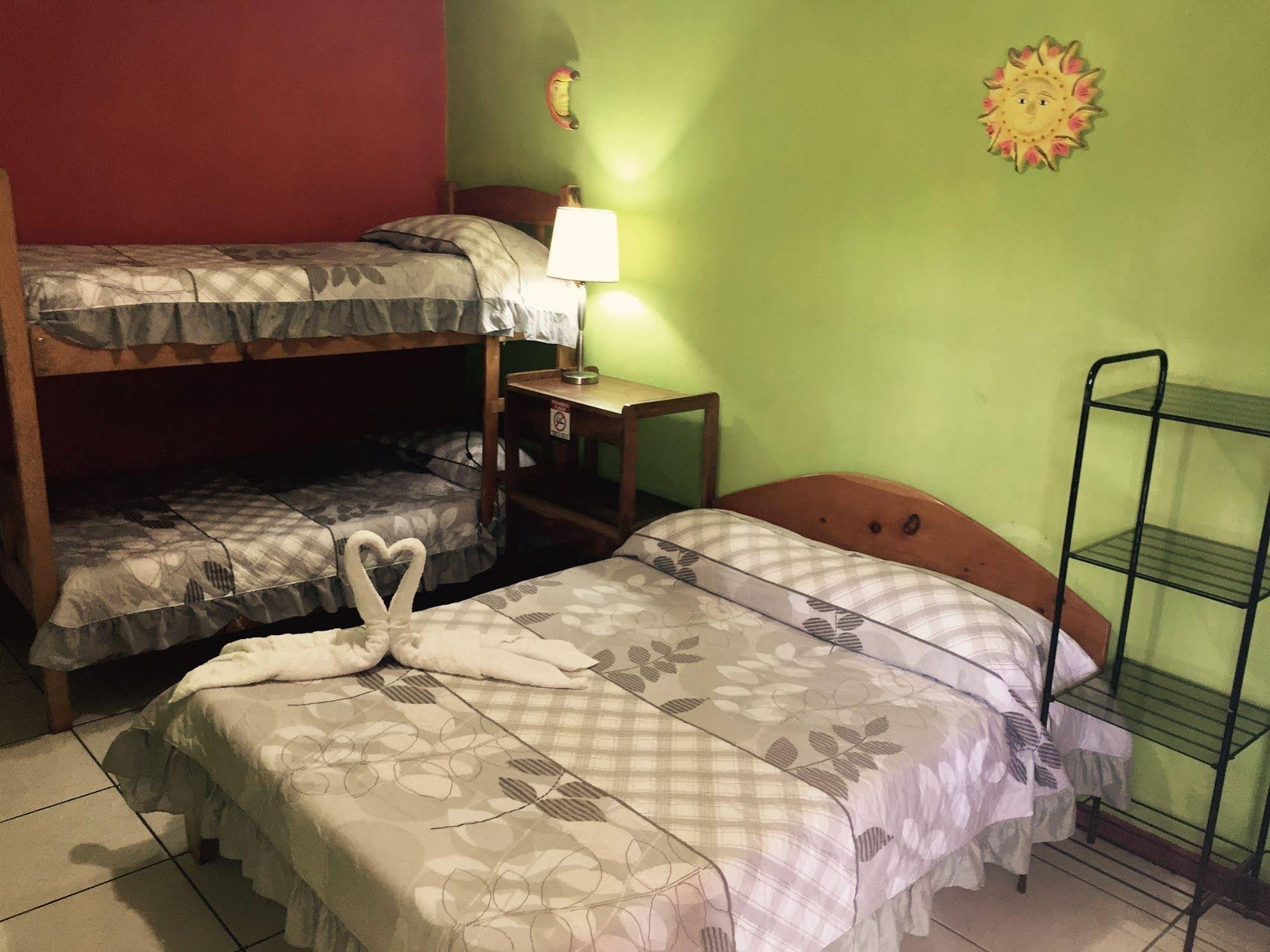 Hotel Sloth Backpackers
