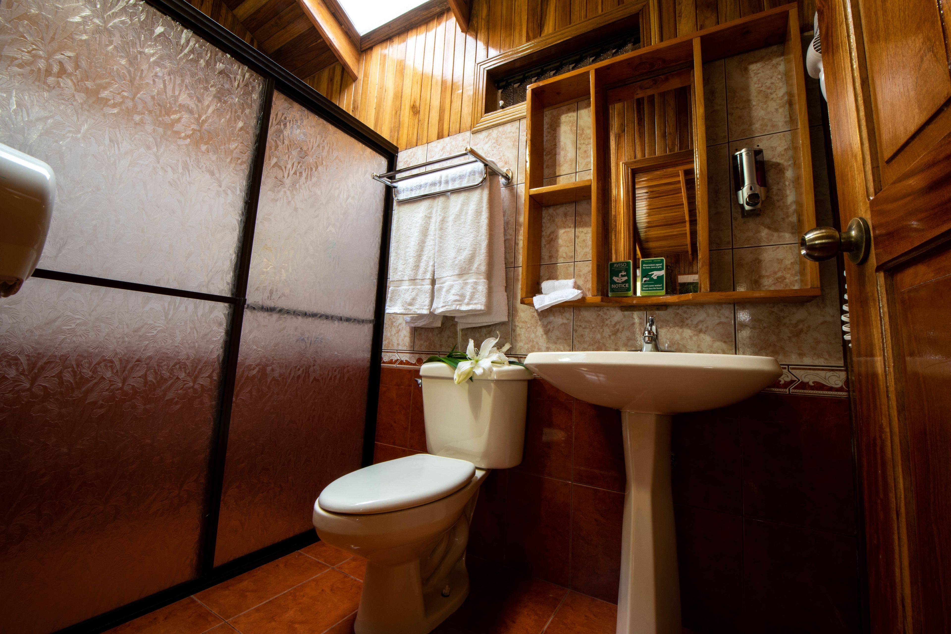 Los Pinos - Cabañas y Jardines