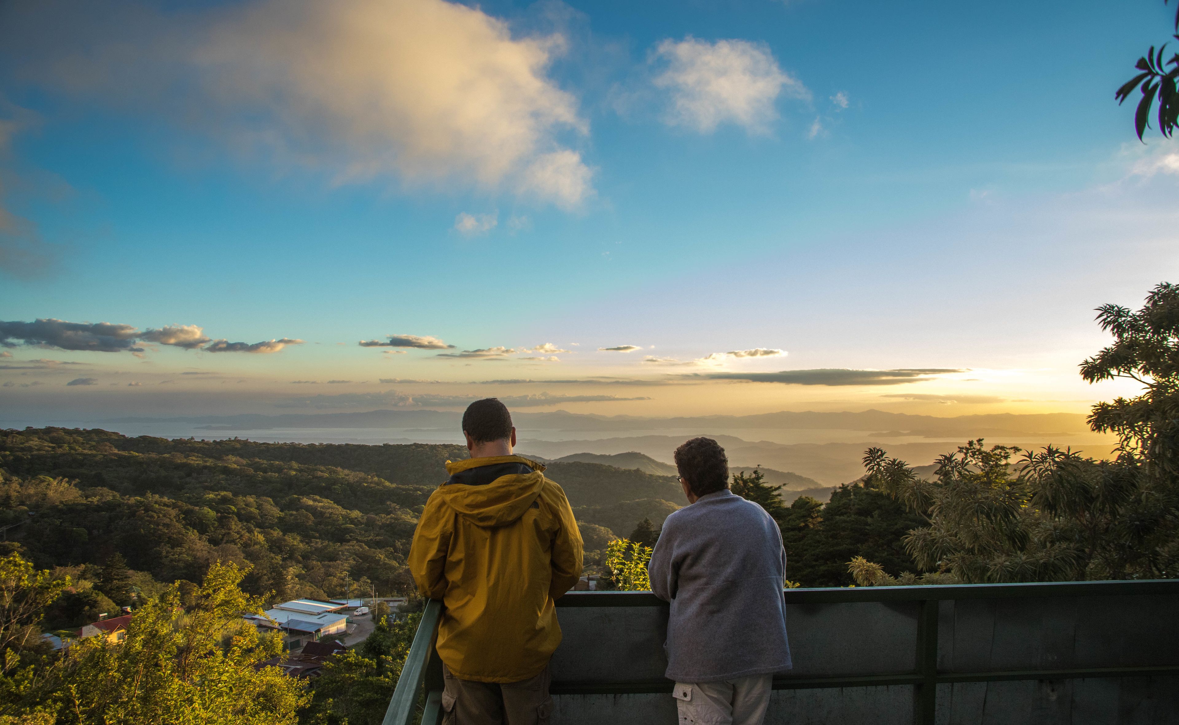 Los Pinos - Cabañas y Jardines