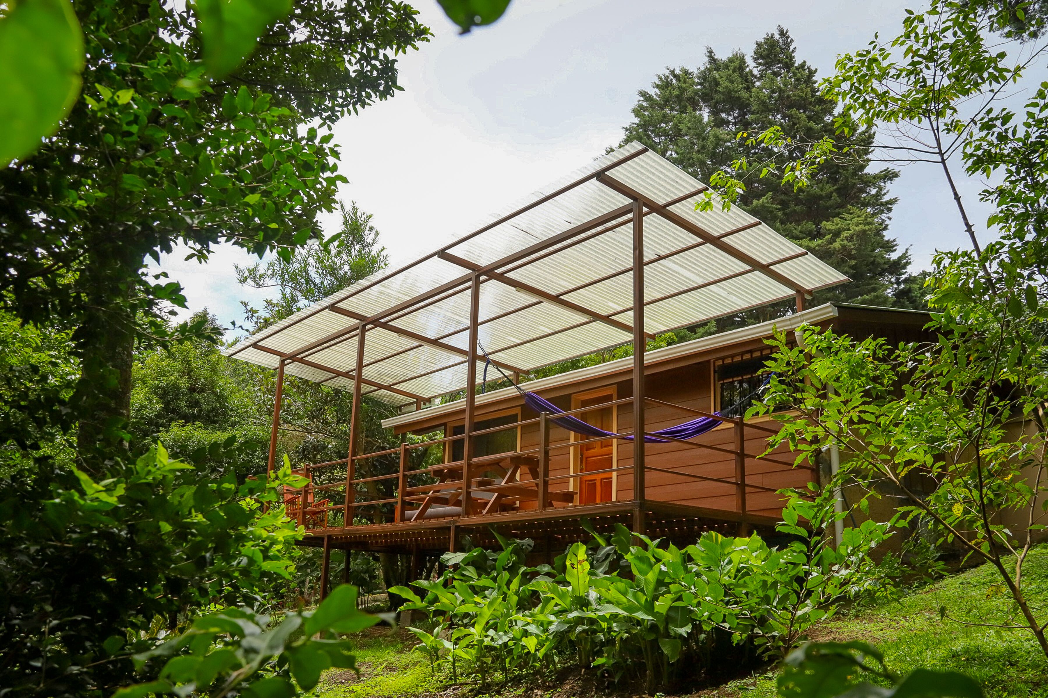 Los Pinos - Cabañas y Jardines