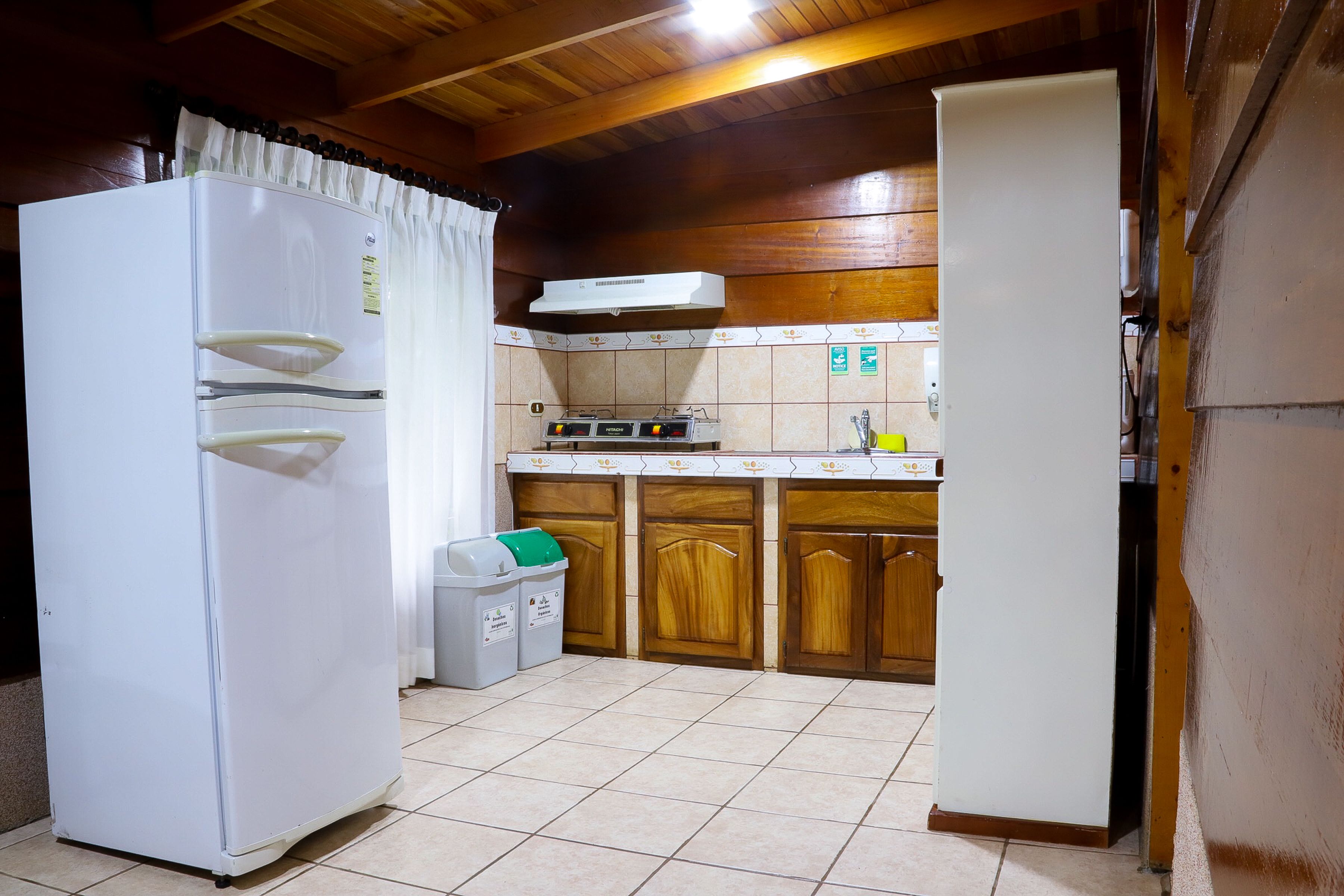 Los Pinos - Cabañas y Jardines