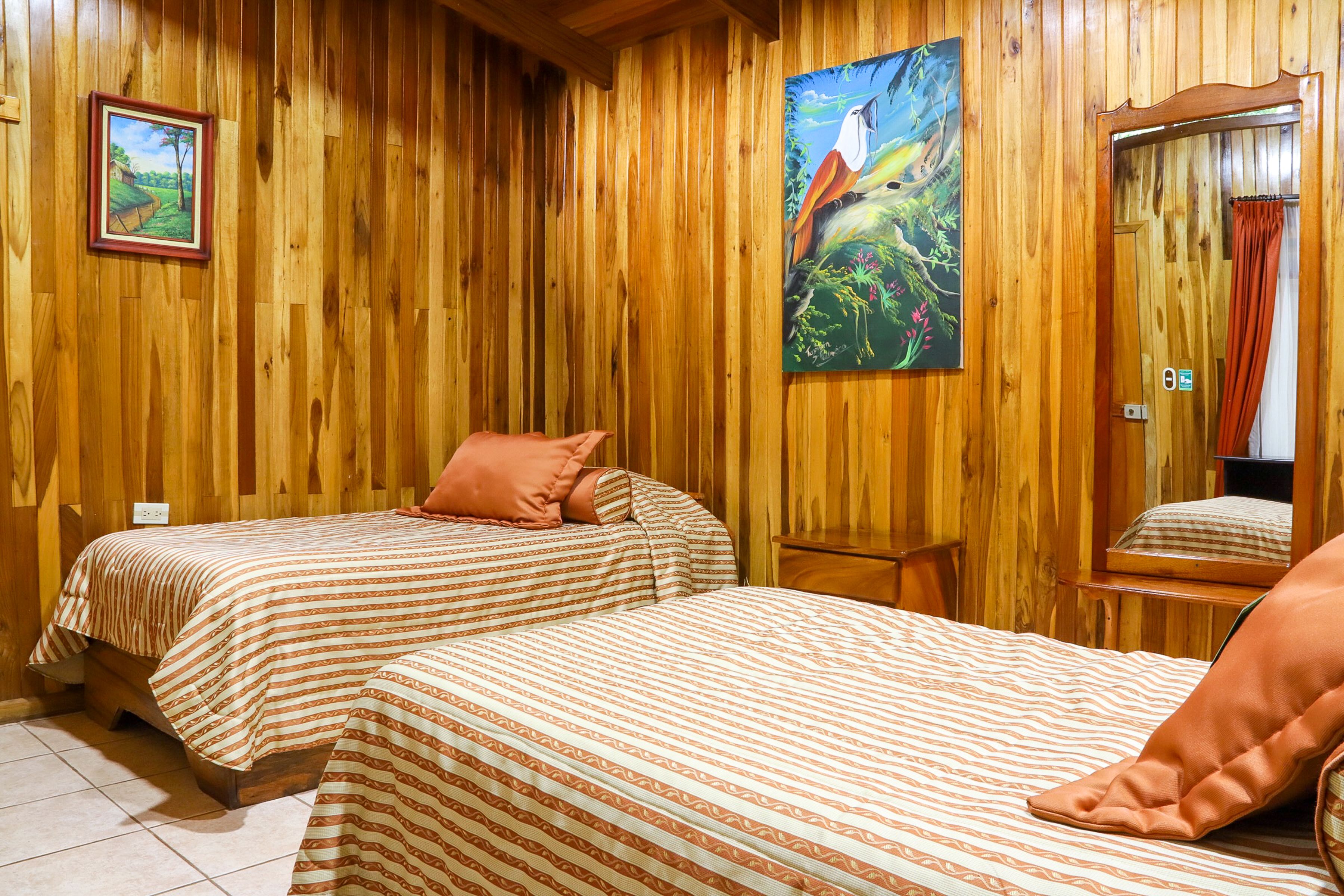 Los Pinos - Cabañas y Jardines