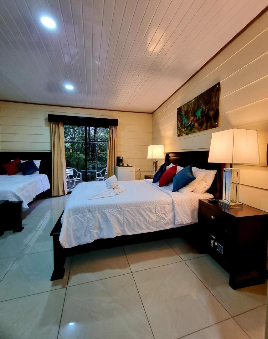 Suites & Villas Calathea