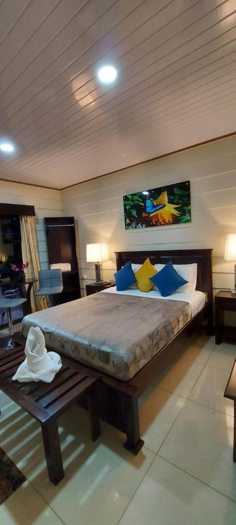Suites & Villas Calathea