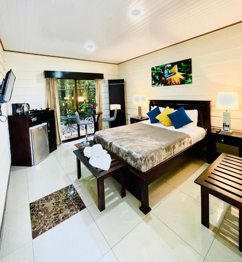 Suites & Villas Calathea