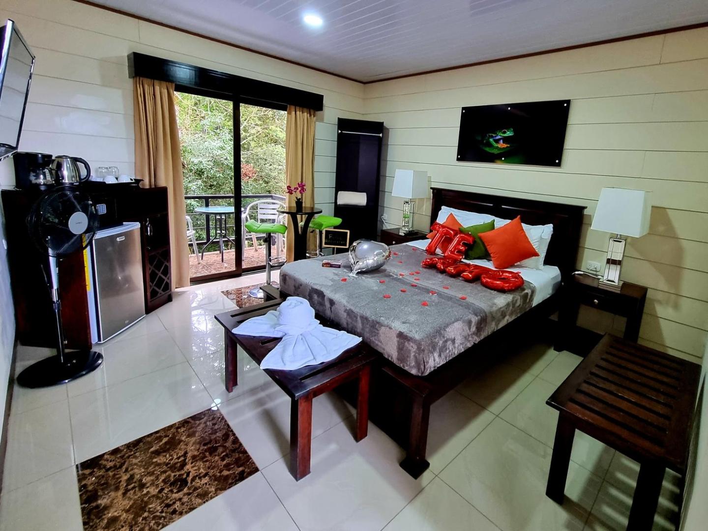 Suites & Villas Calathea