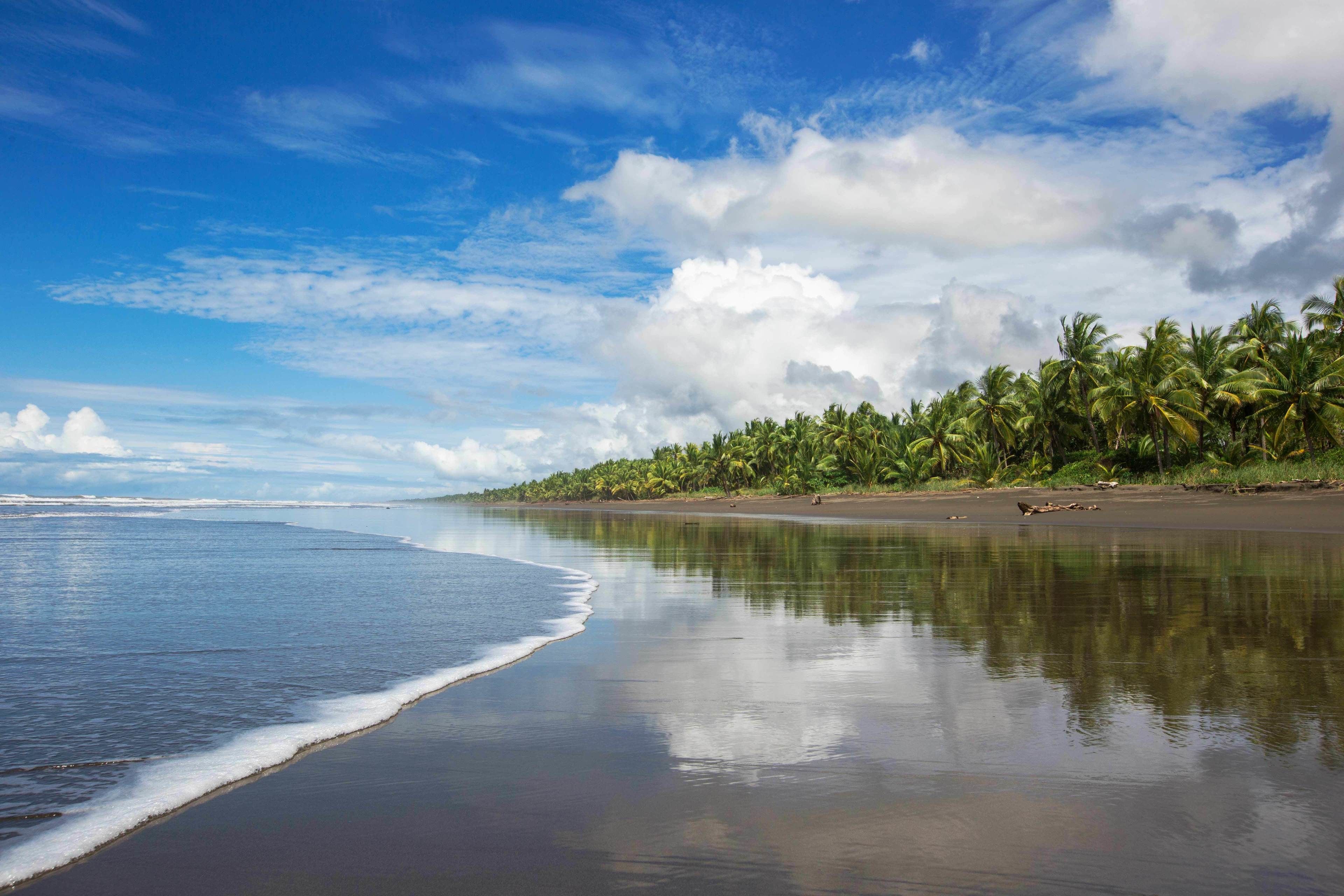 Clandestino Beach Resort