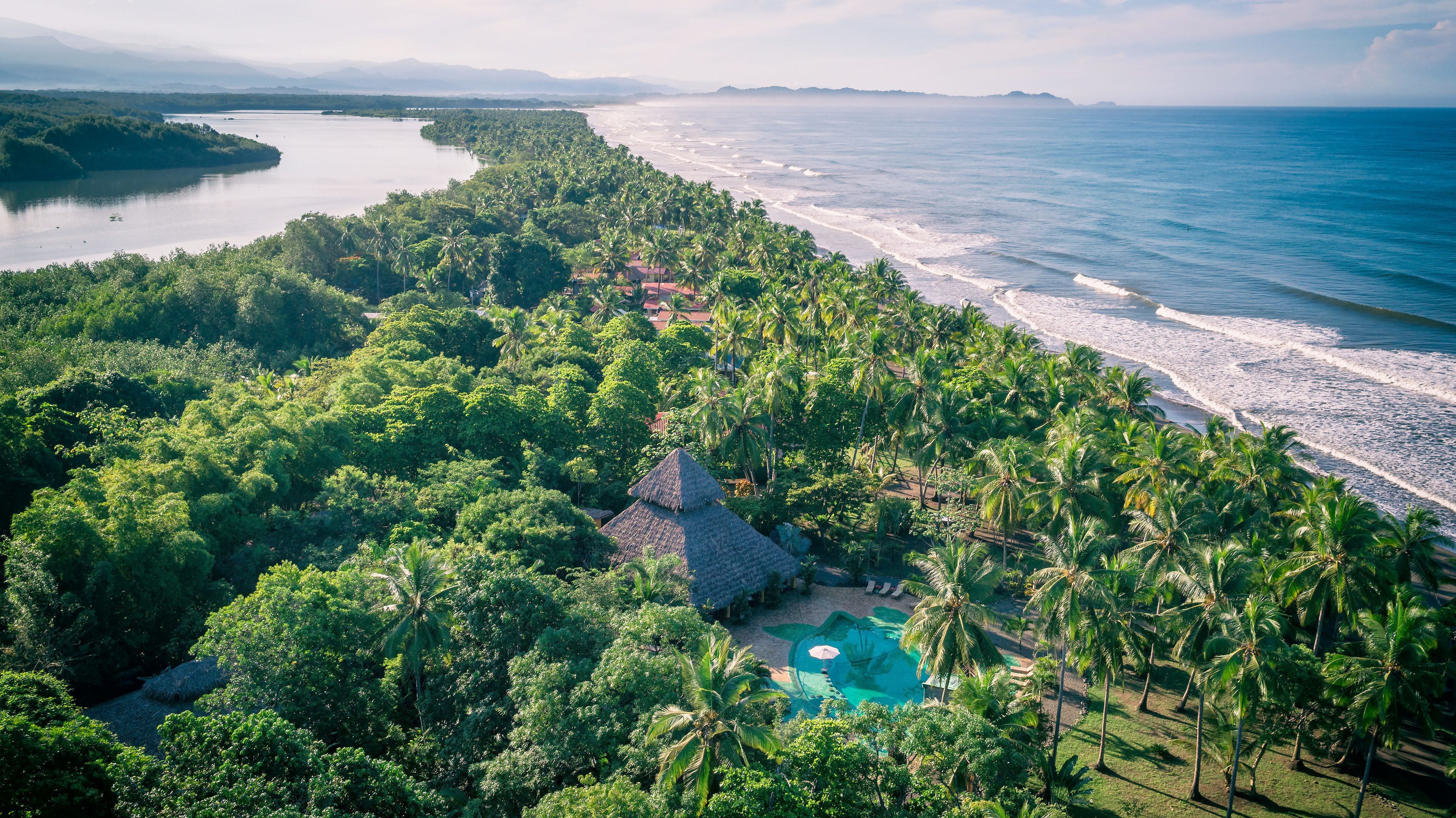 Clandestino Beach Resort