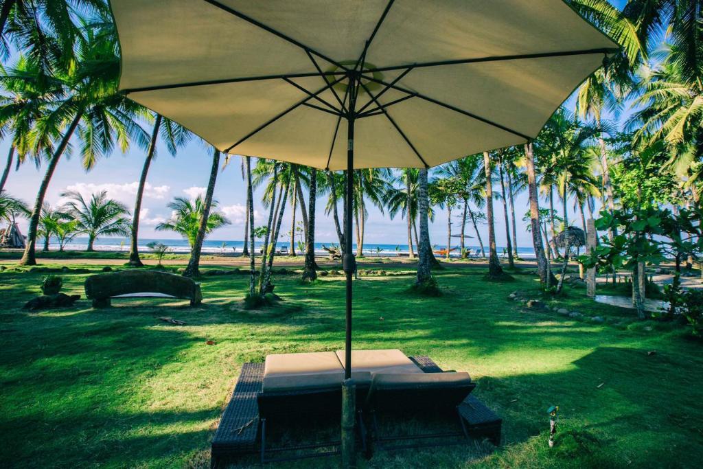 Clandestino Beach Resort