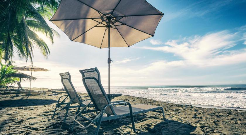 Clandestino Beach Resort