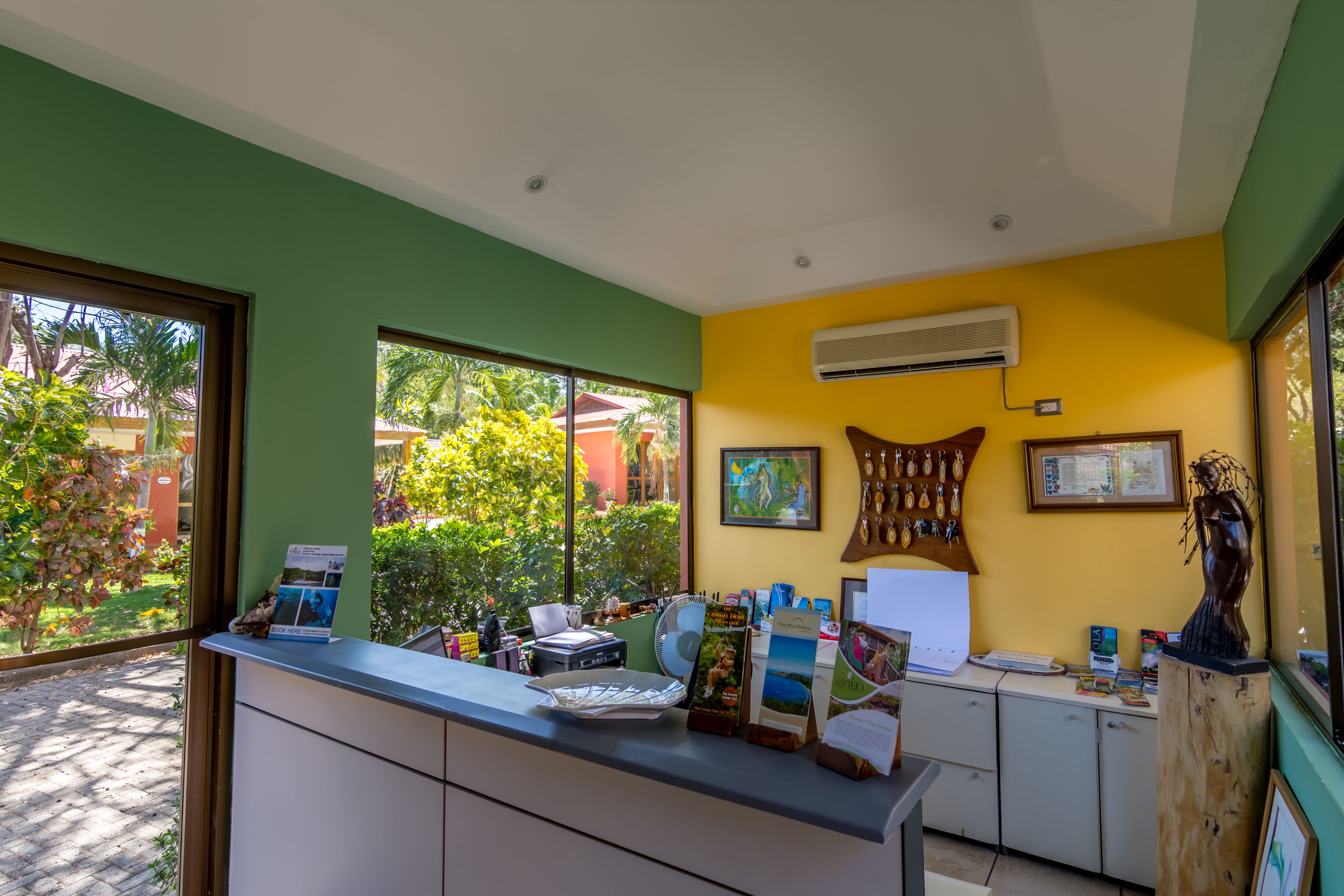 Villas Playa Hermosa Beach Hotel