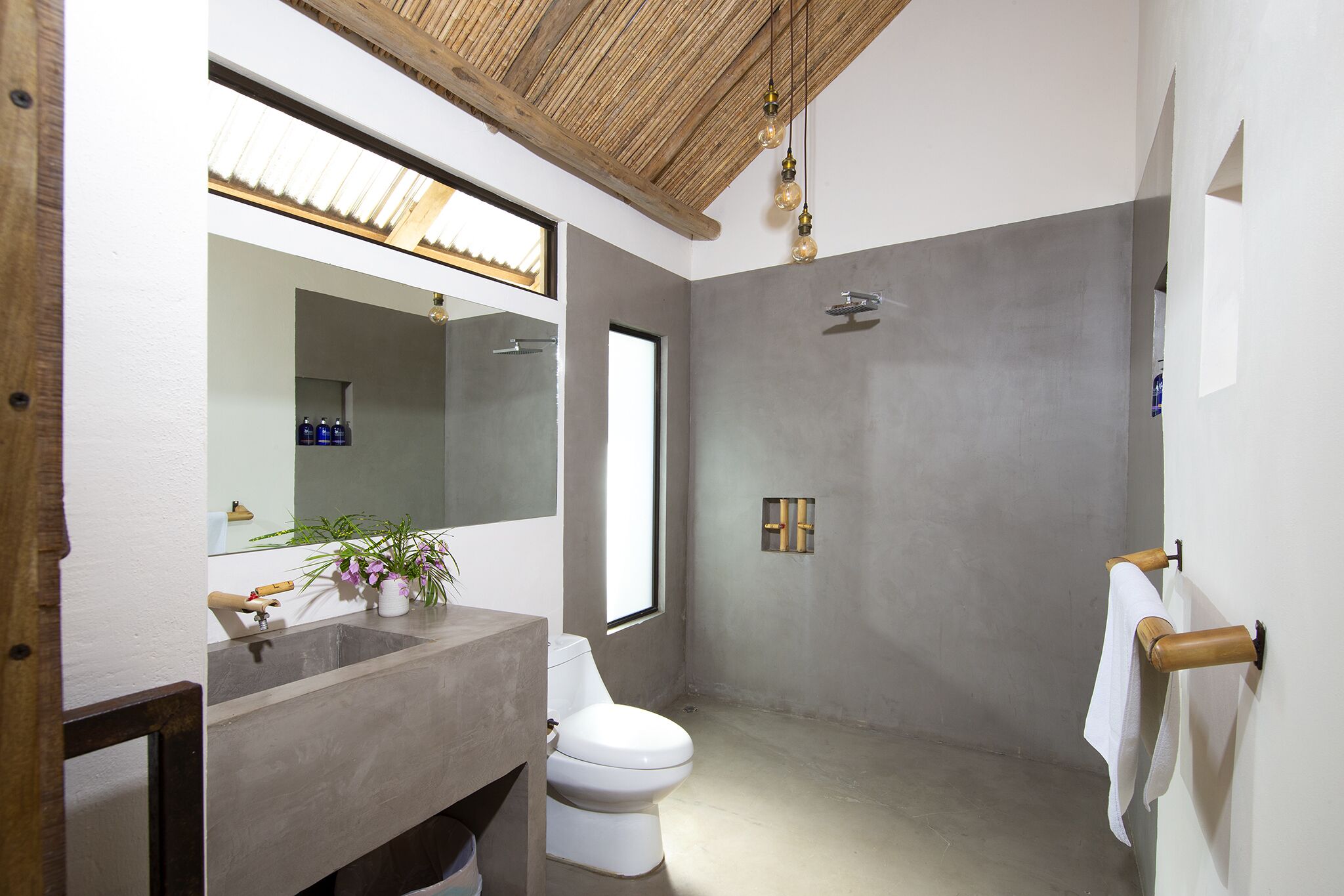 Curiol Boutique Hotel & Lounge