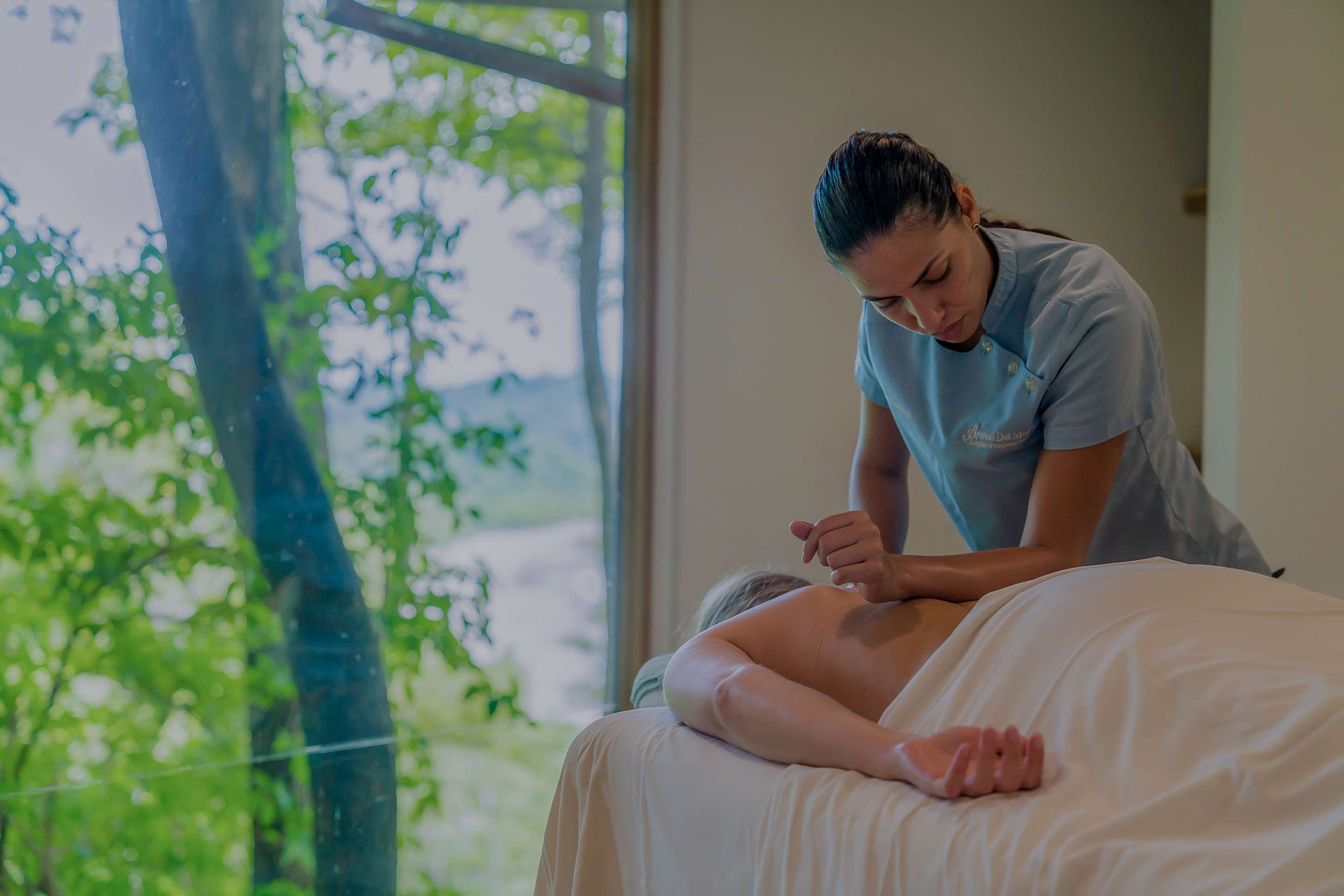 Arenas del Mar Beachfront & Rainforest Resort