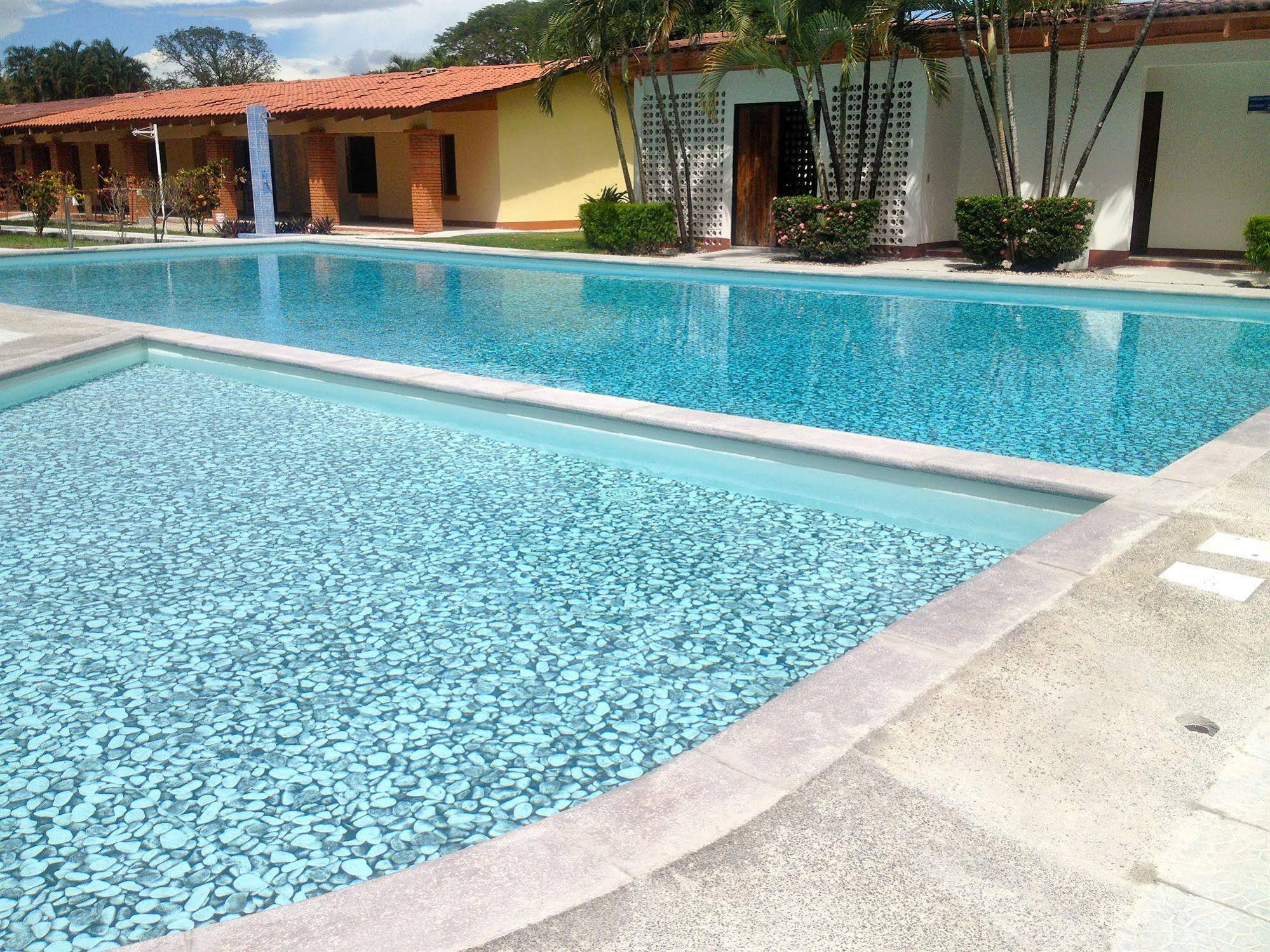 Las Espuelas Hotel