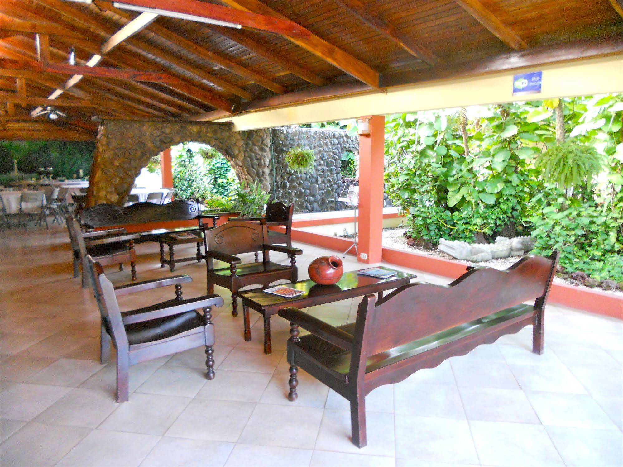 Las Espuelas Hotel