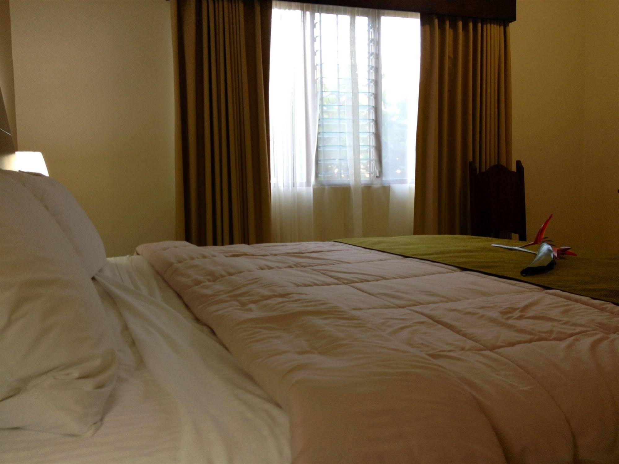 Las Espuelas Hotel