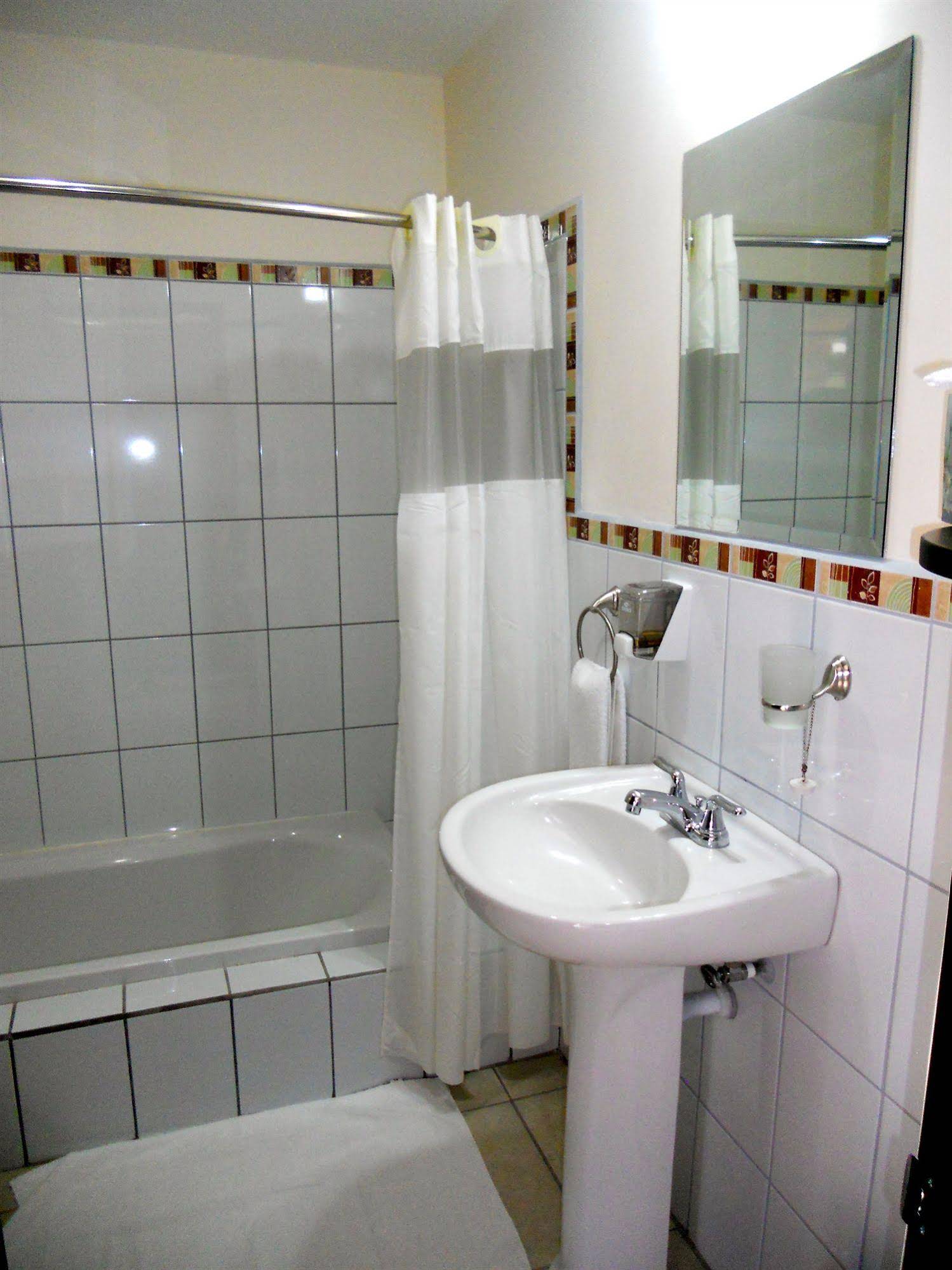Las Espuelas Hotel