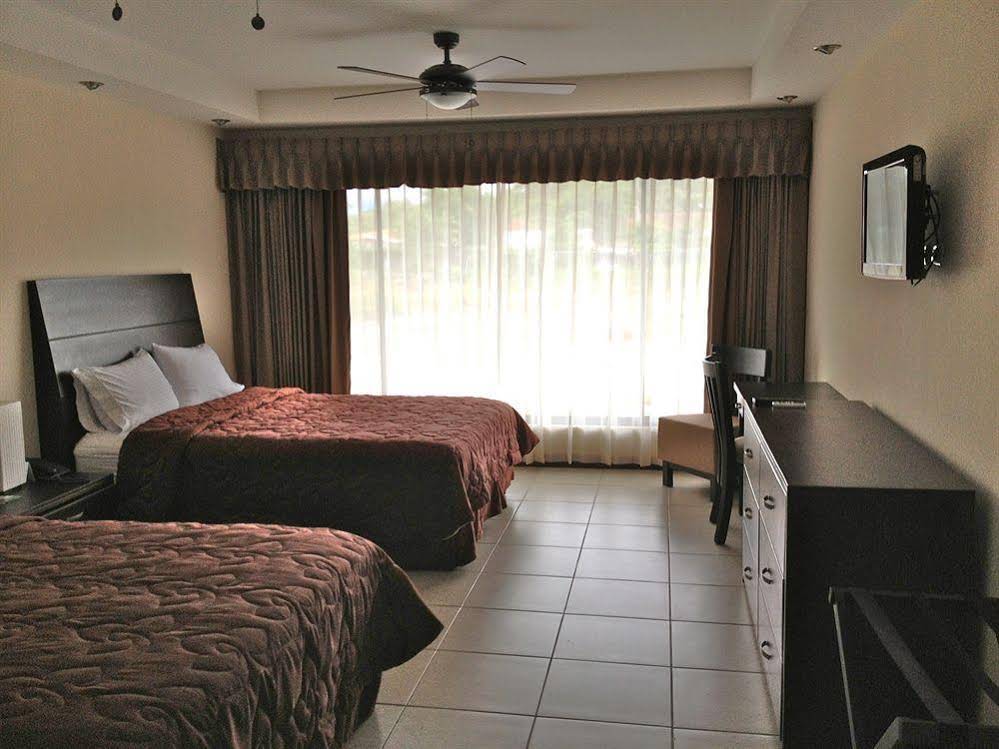 Las Espuelas Hotel
