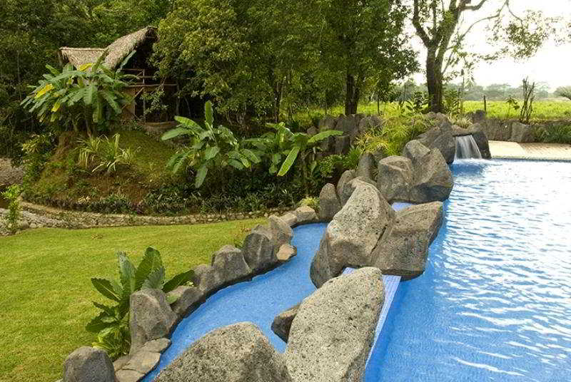 Hotel Pumilio Mountain & Ocean Hotel