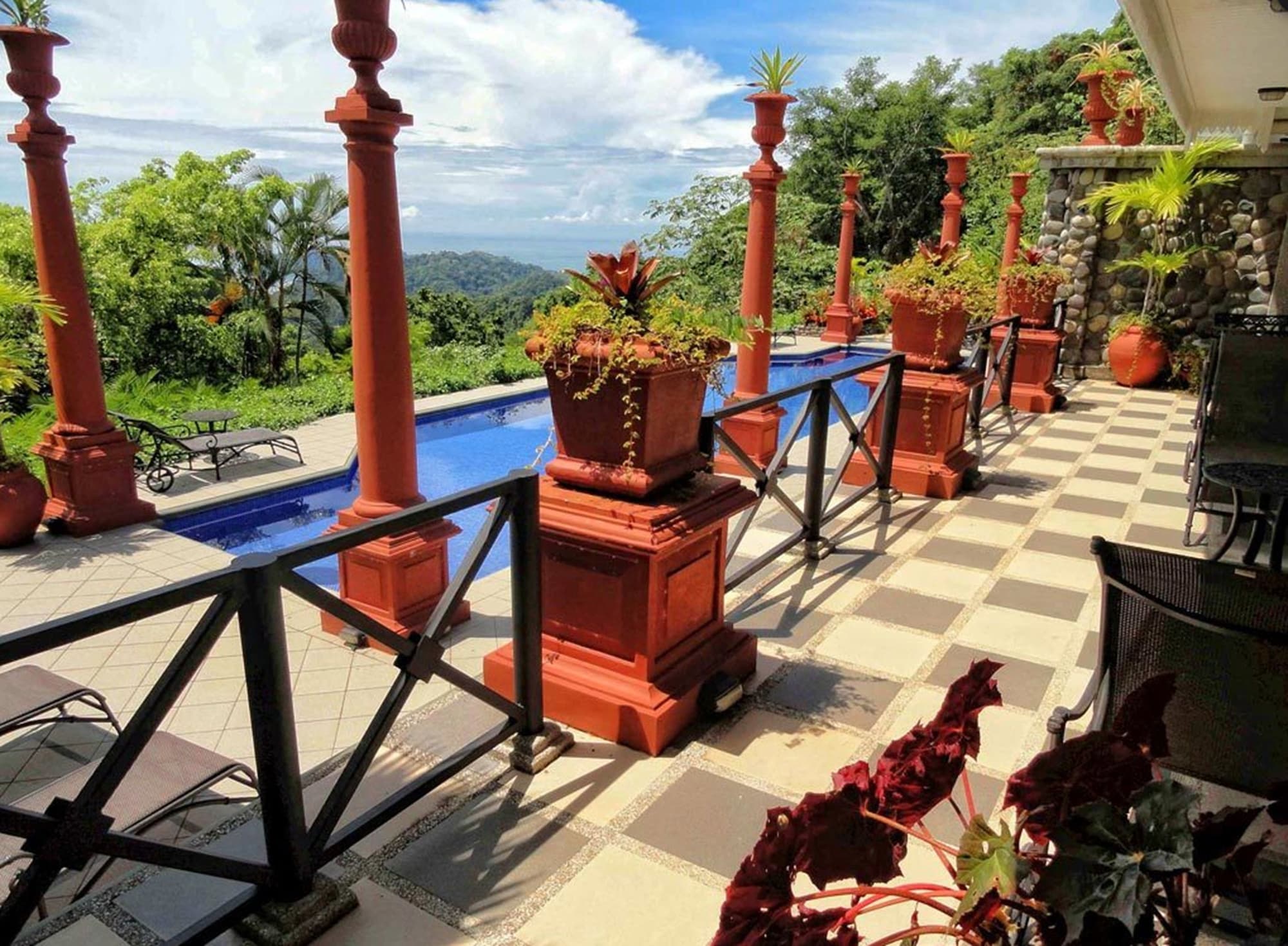 Villa Caletas