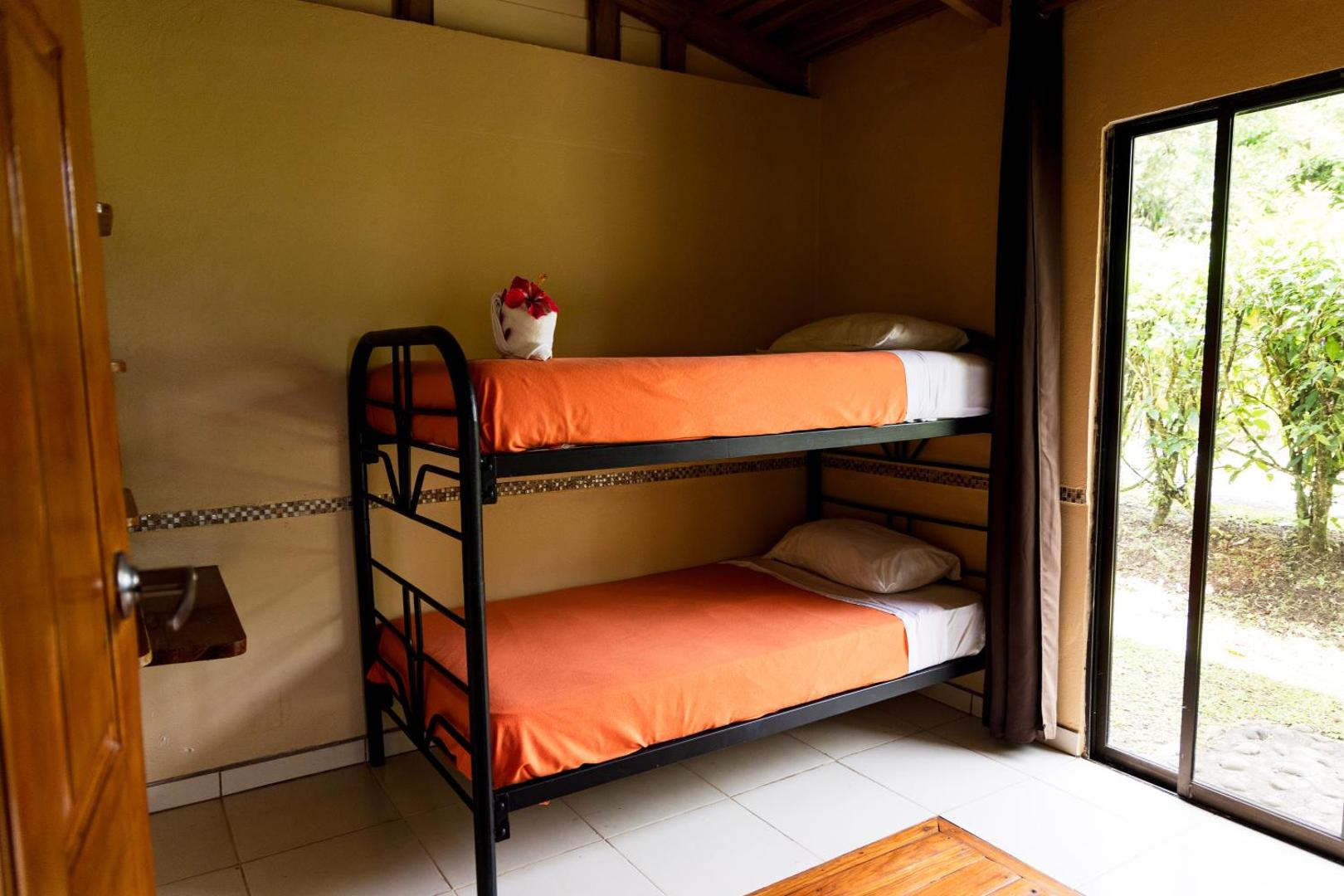 Essence Arenal Hostel
