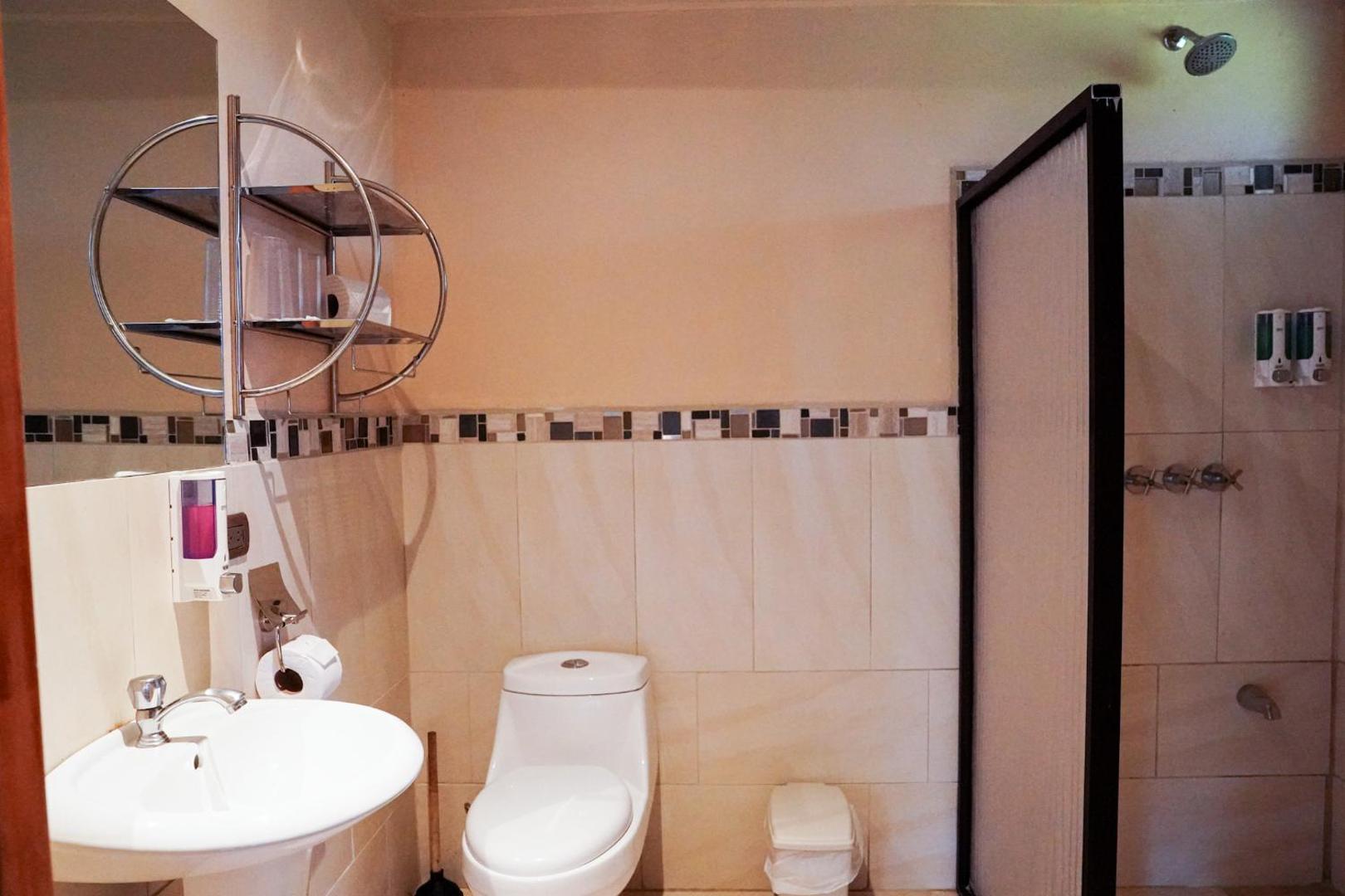 Essence Arenal Hostel