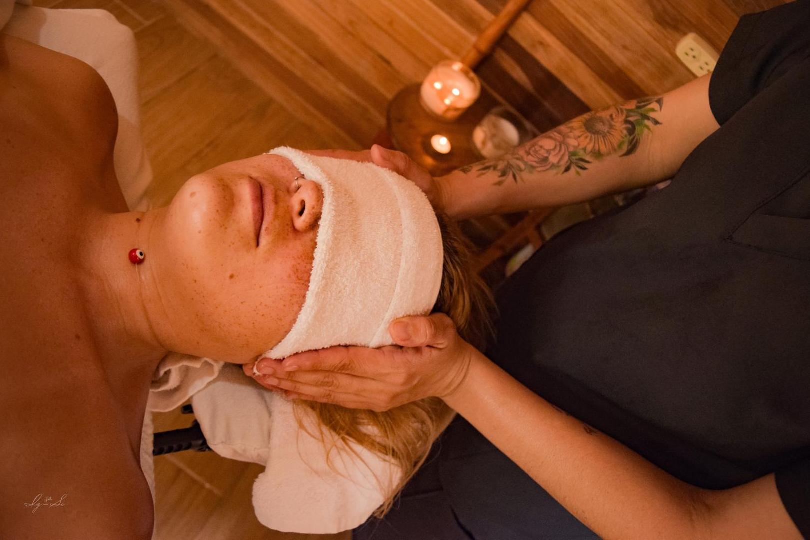 Essence Arenal Hostel