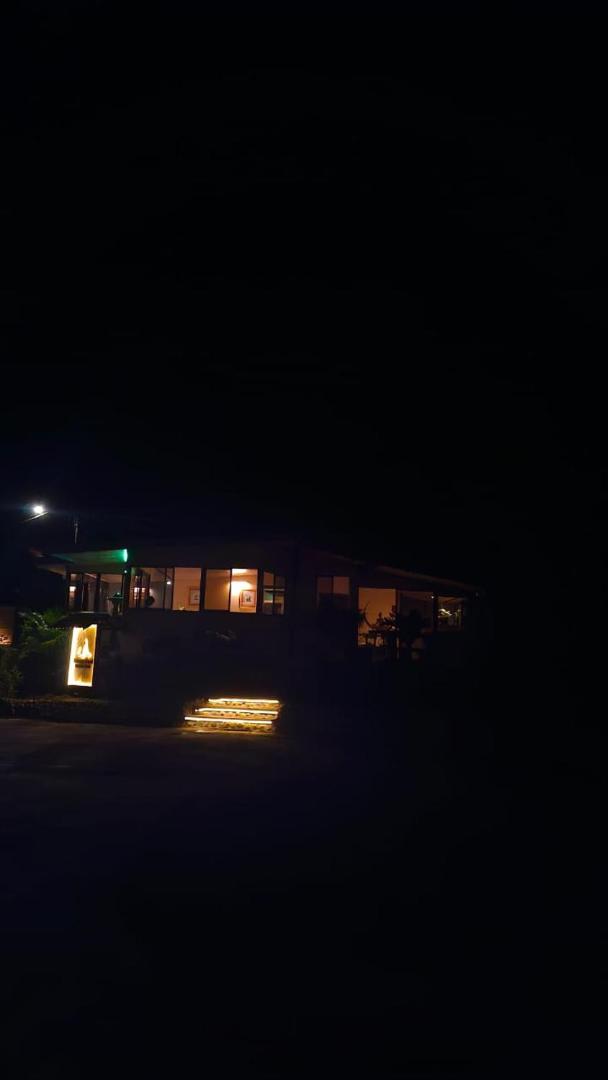 Essence Arenal Hostel