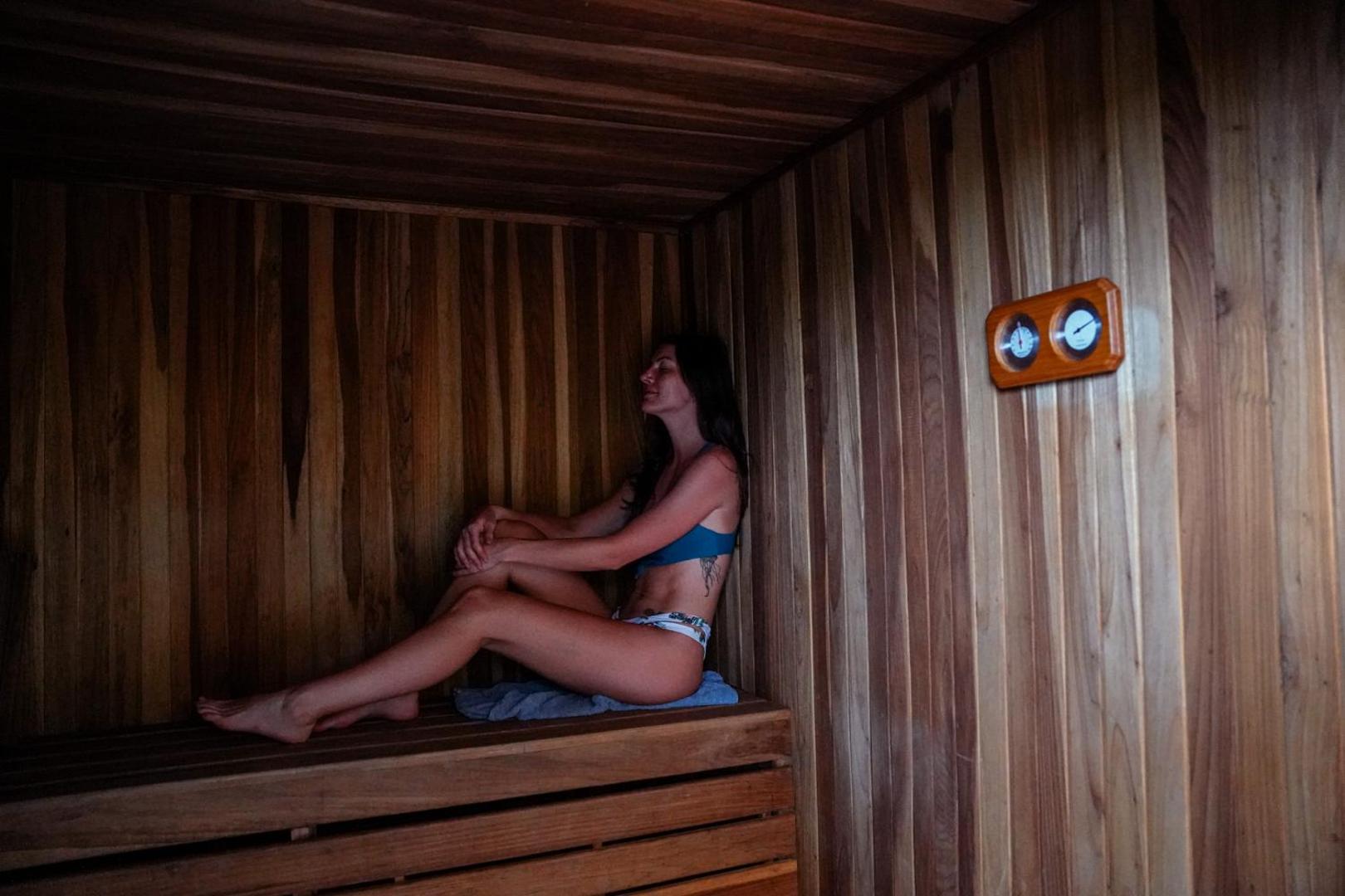 Essence Arenal Hostel