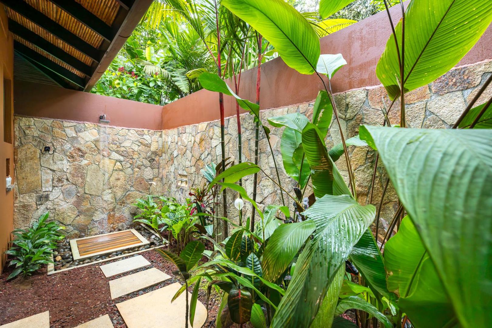 Rio Celeste Hideaway Hotel