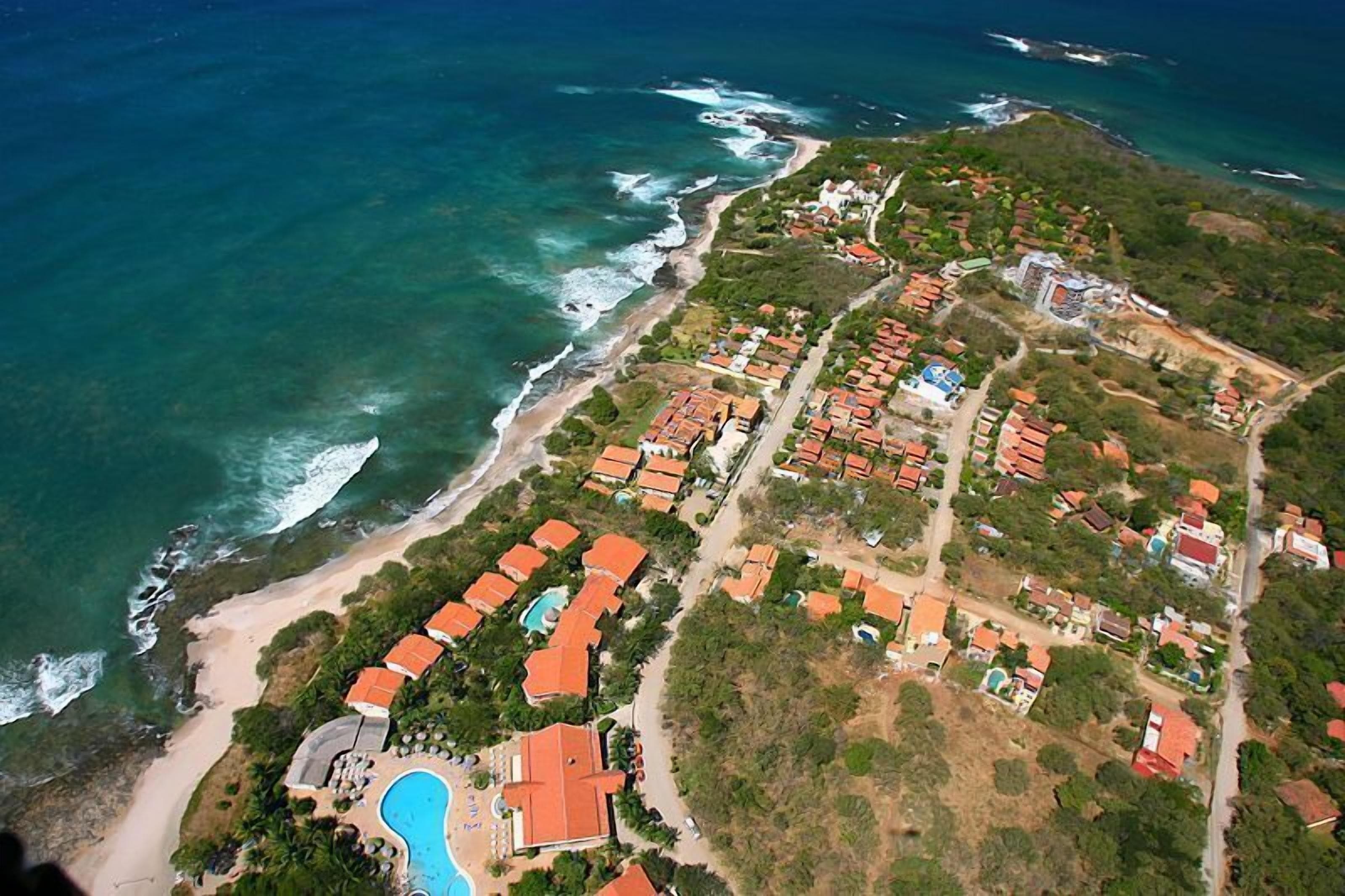 Sueno del Mar Beachfront Bed & Breakfast