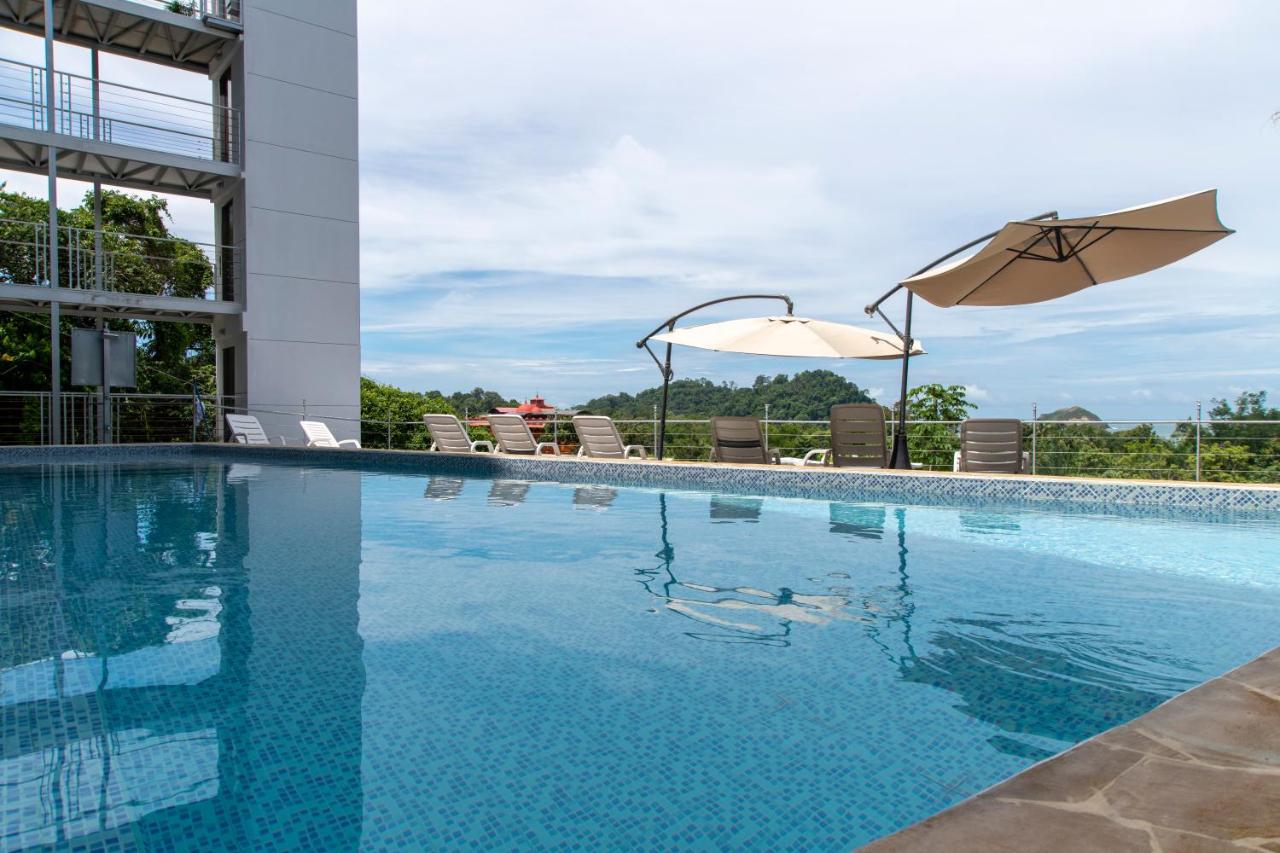 El Faro Beach Hotel