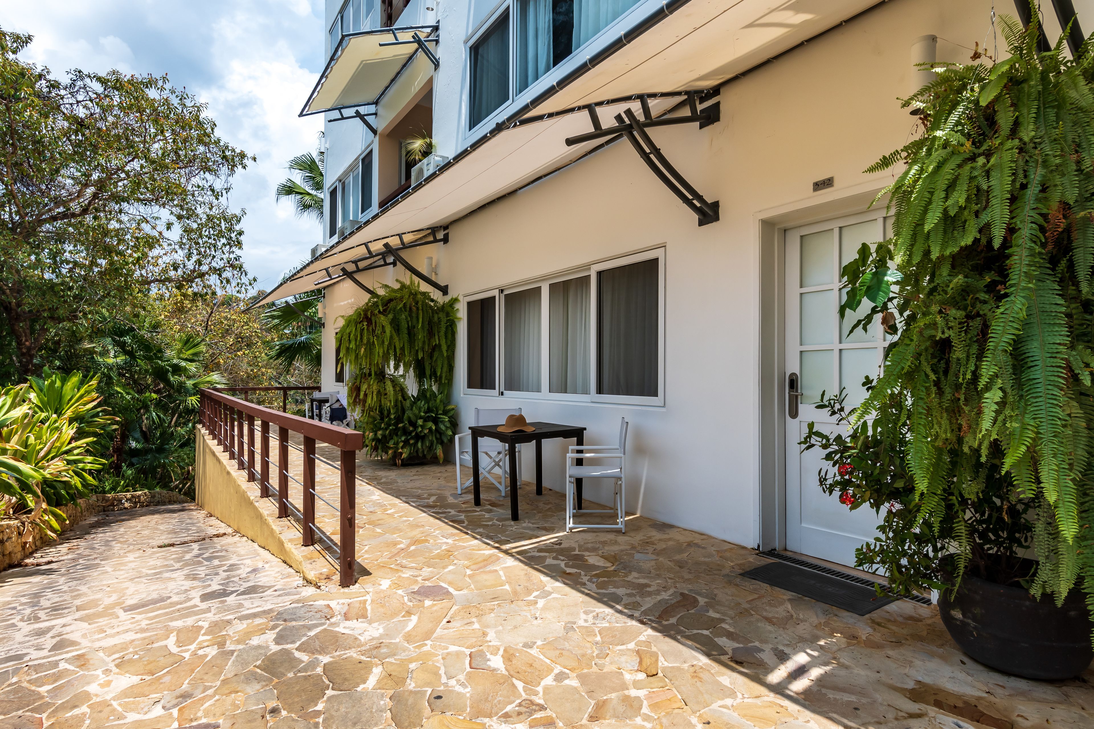 Gaia Hotel & Reserve