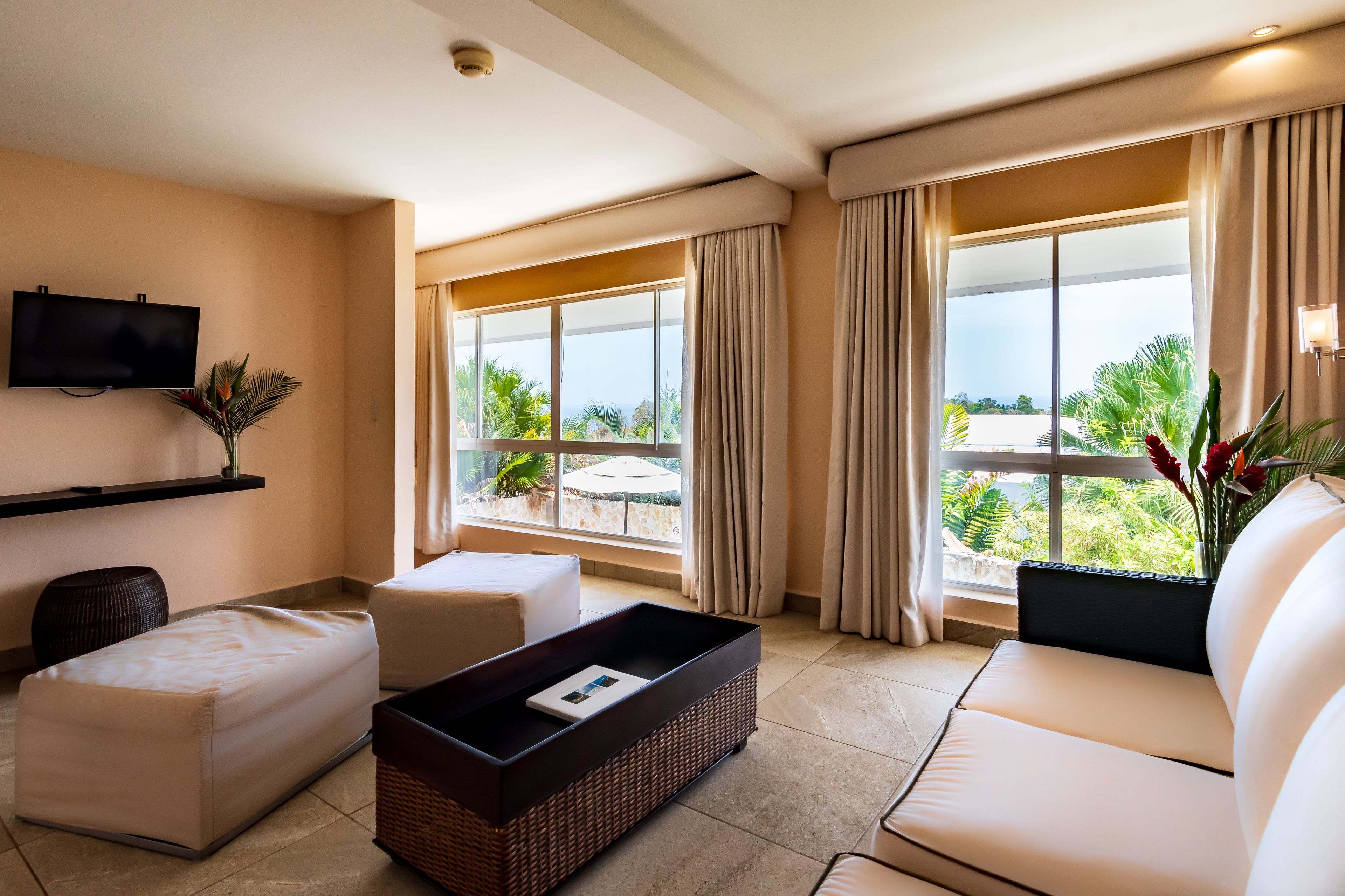 Gaia Hotel & Reserve