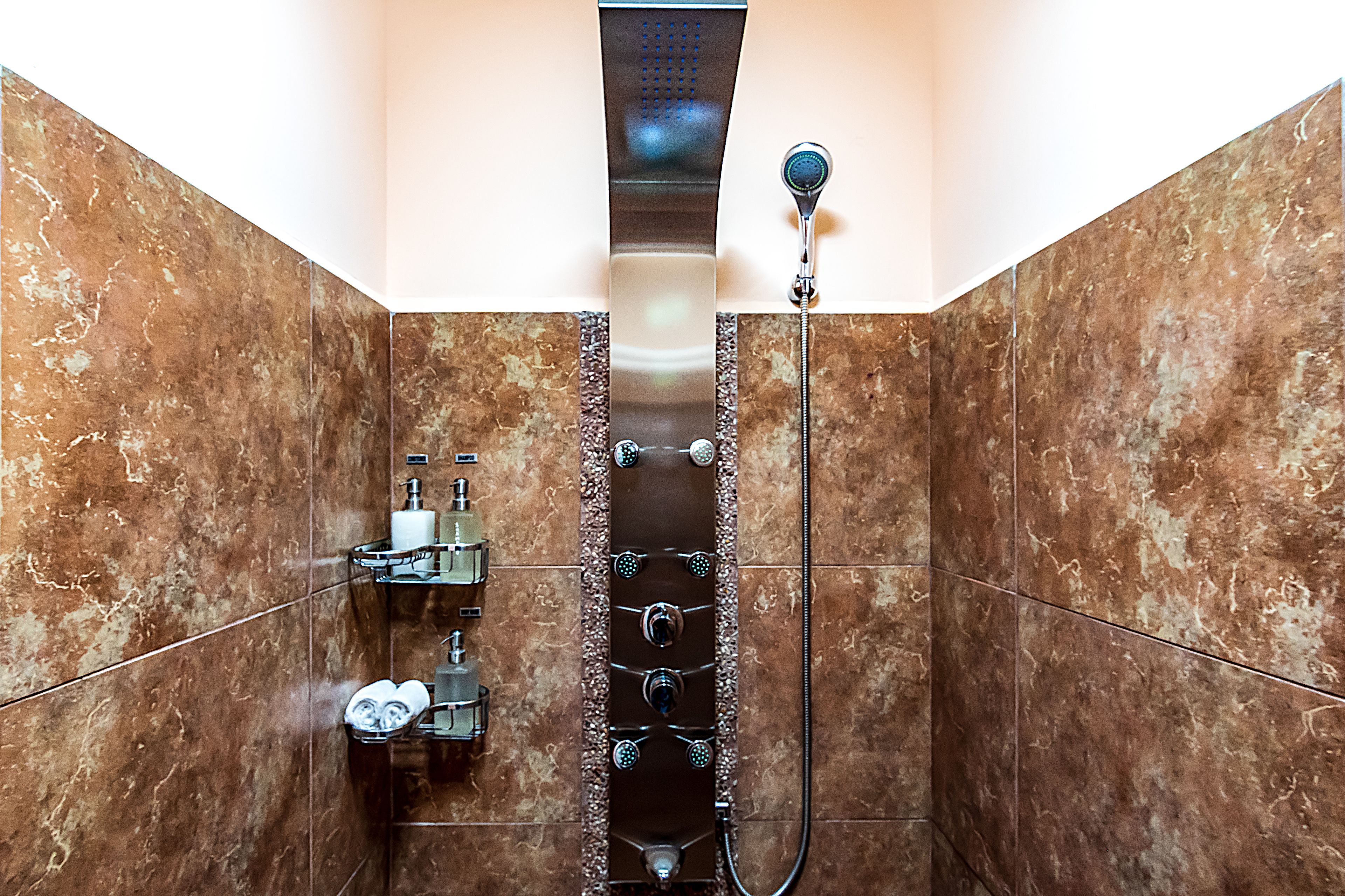 Gaia Hotel & Reserve