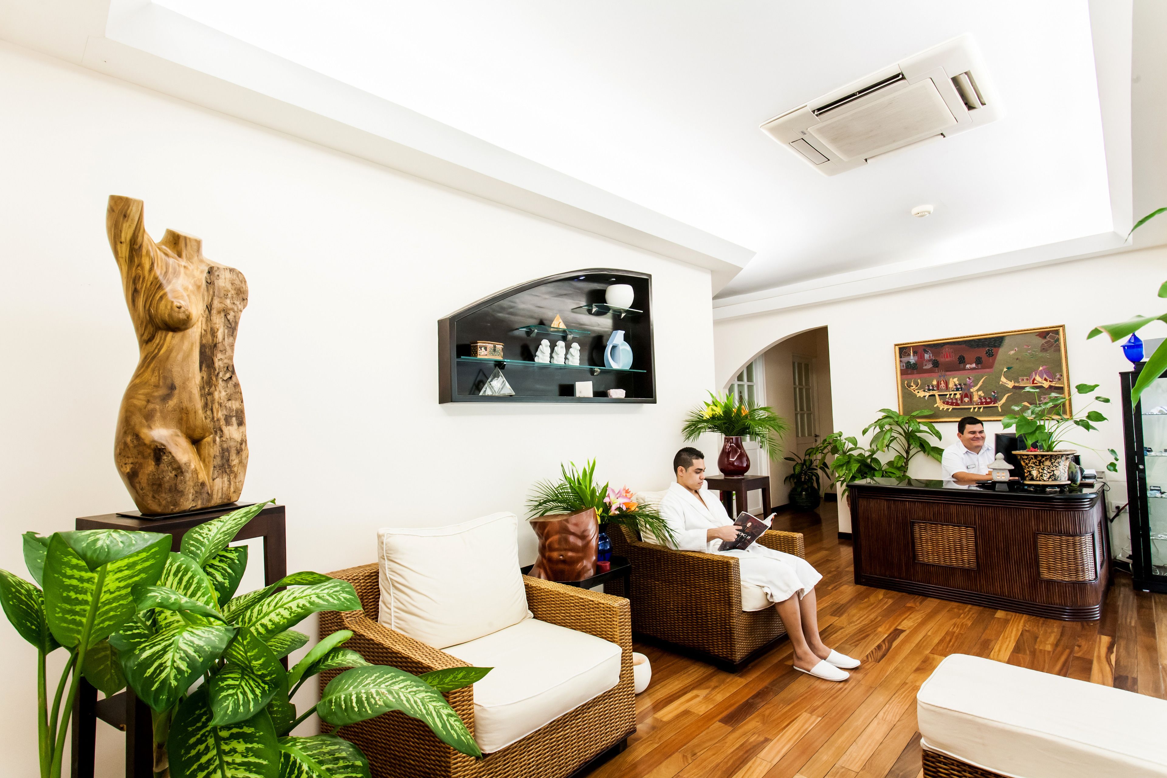 Gaia Hotel & Reserve