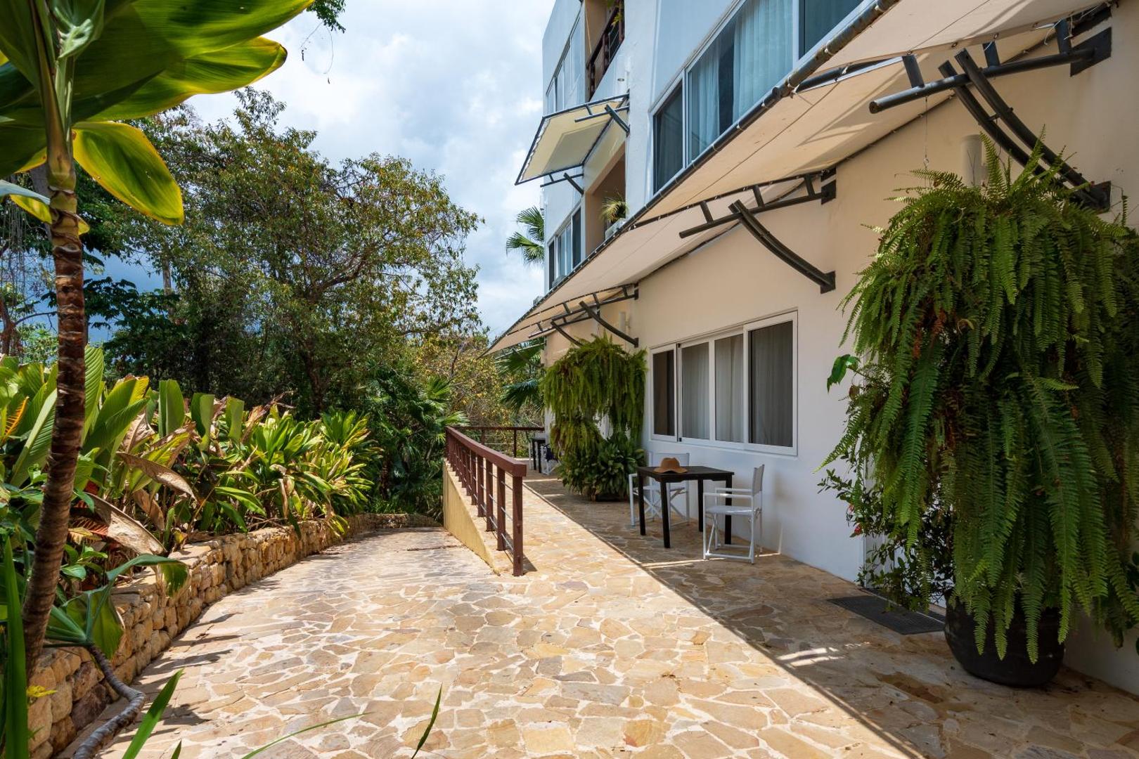 Gaia Hotel & Reserve