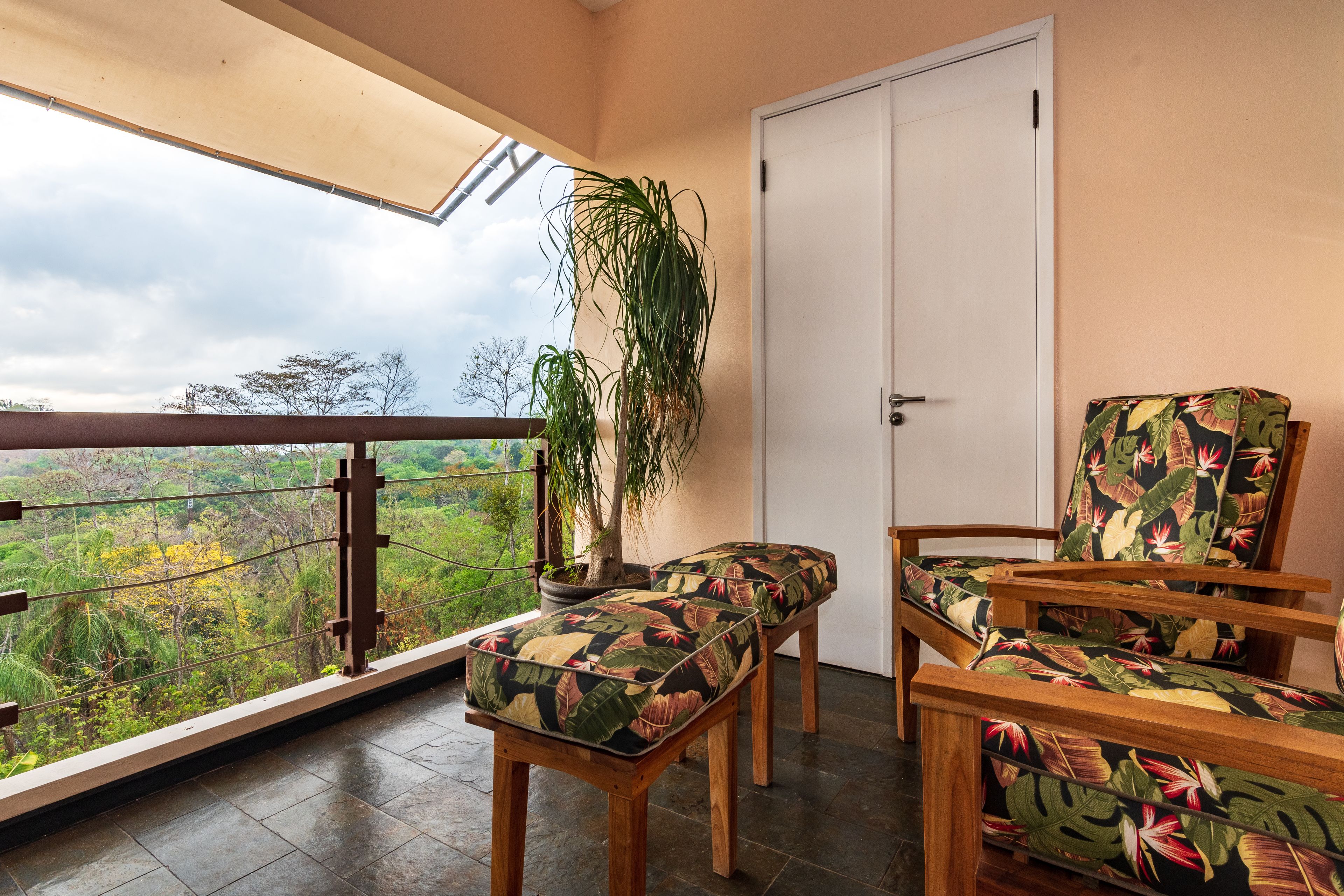 Gaia Hotel & Reserve