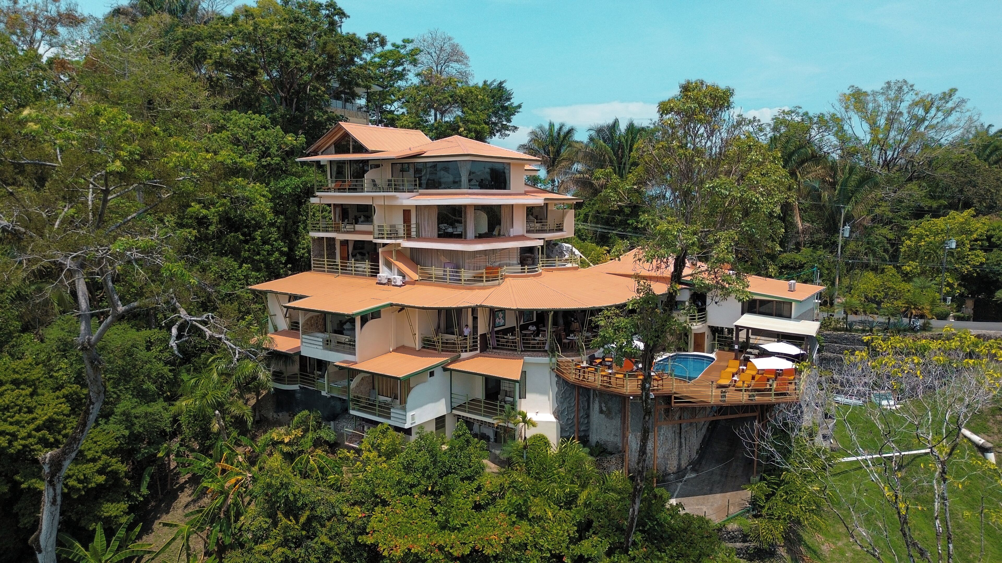 Issimo Suites Boutique Hotel & Spa