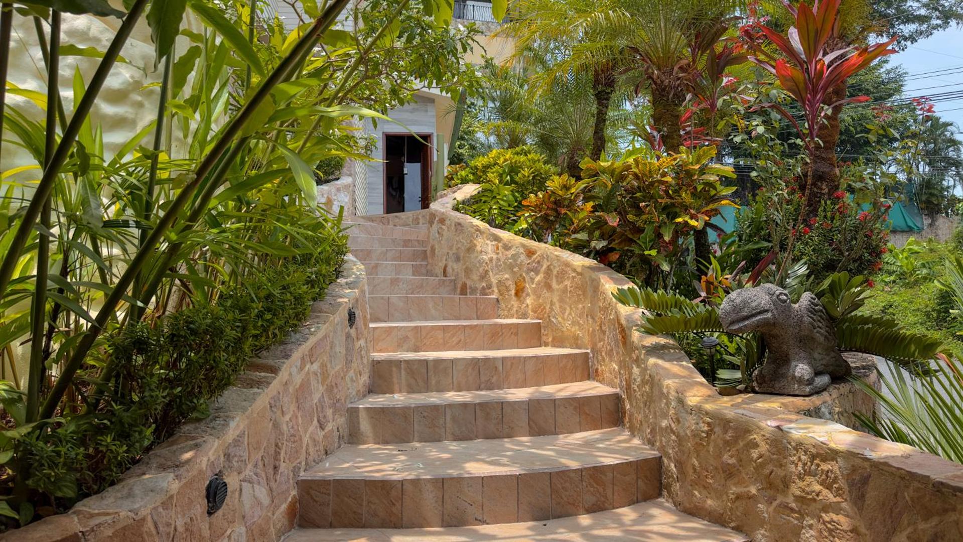 Issimo Suites Boutique Hotel & Spa