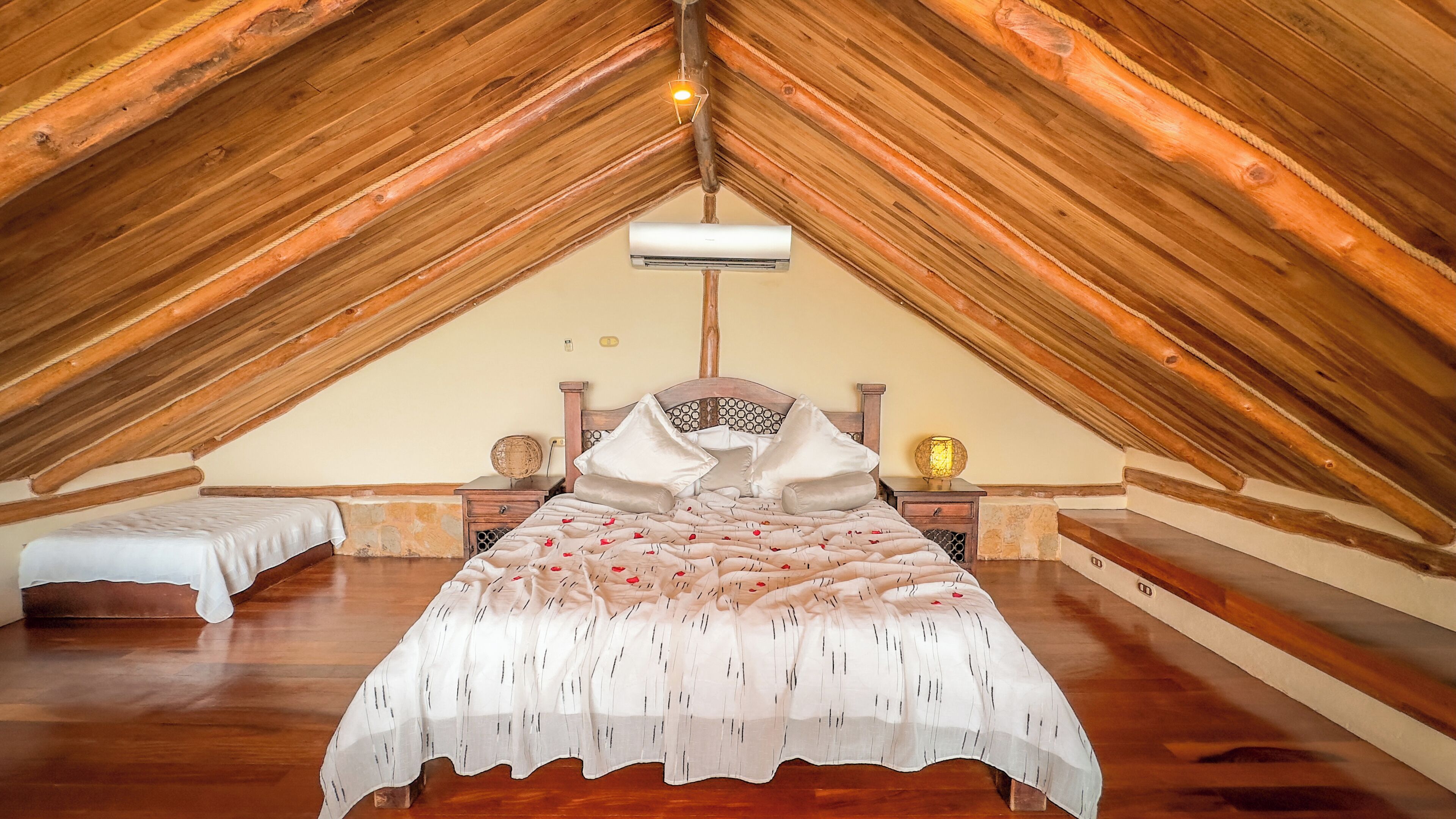 Issimo Suites Boutique Hotel & Spa