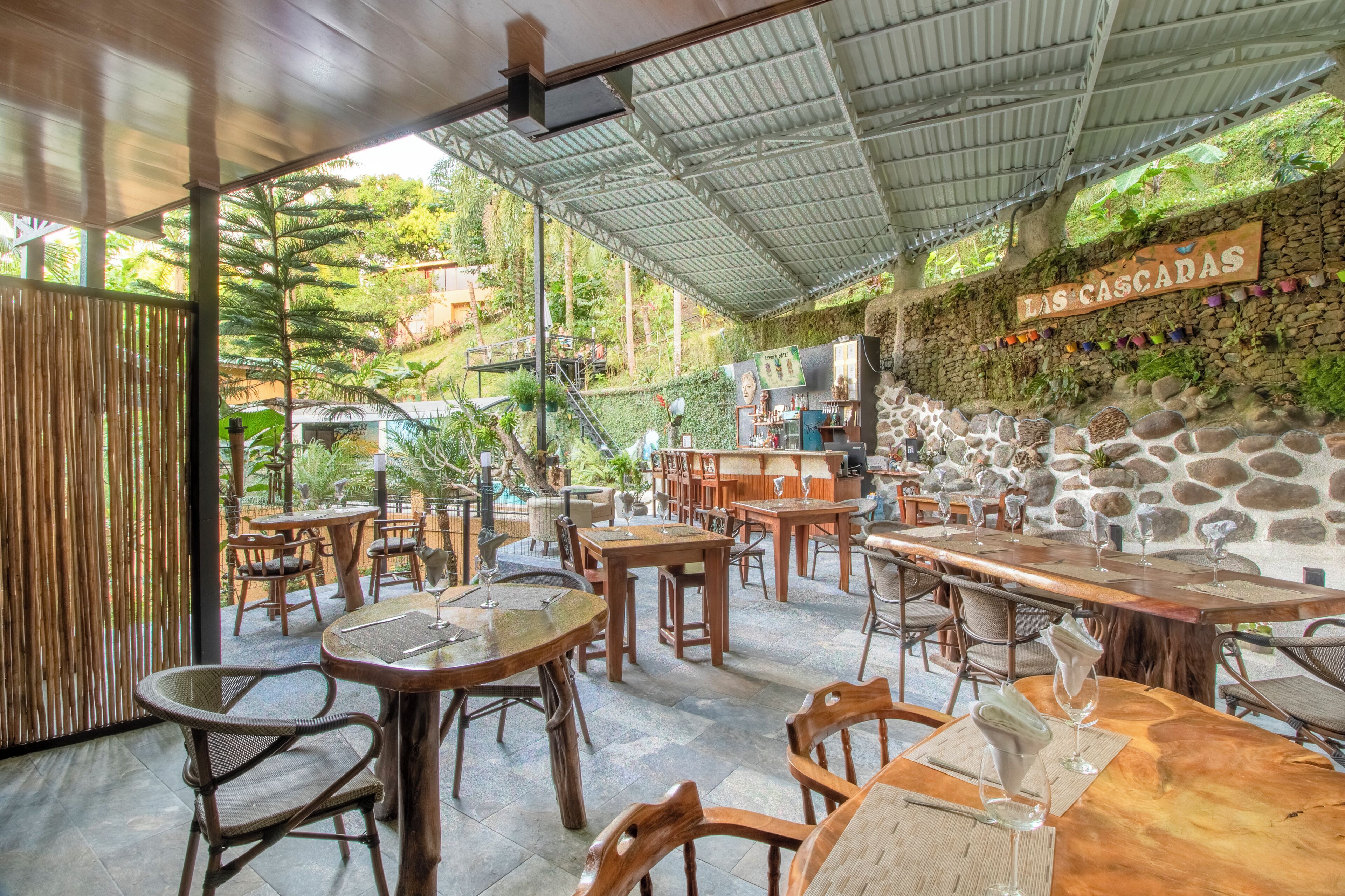 Las Cascadas The Falls Condotel