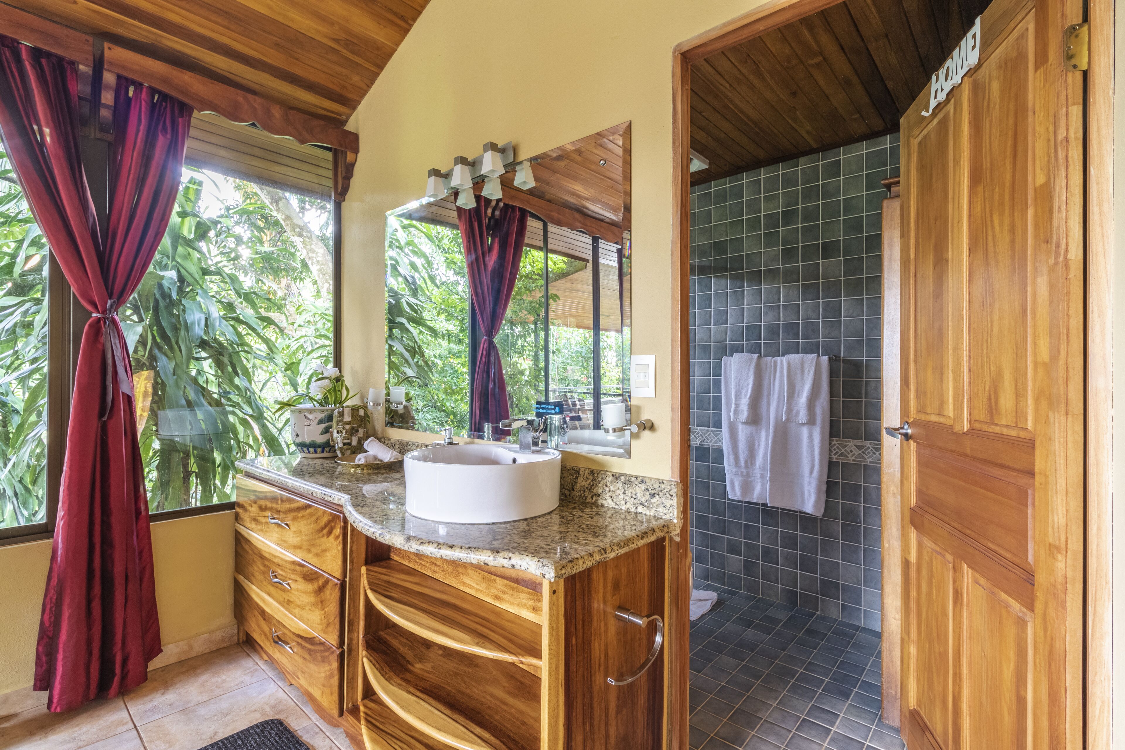 Las Cascadas The Falls Condotel