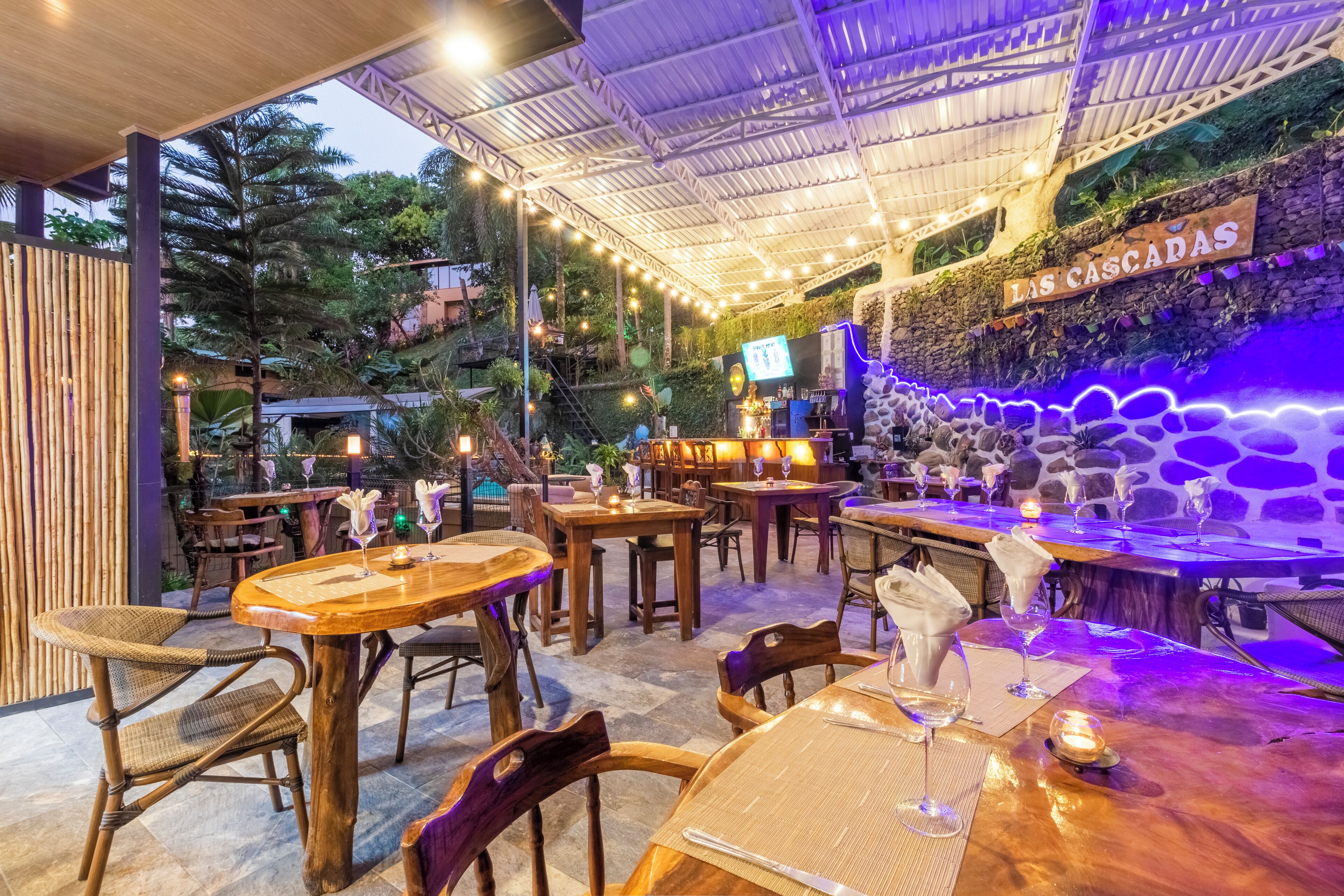 Las Cascadas The Falls Condotel