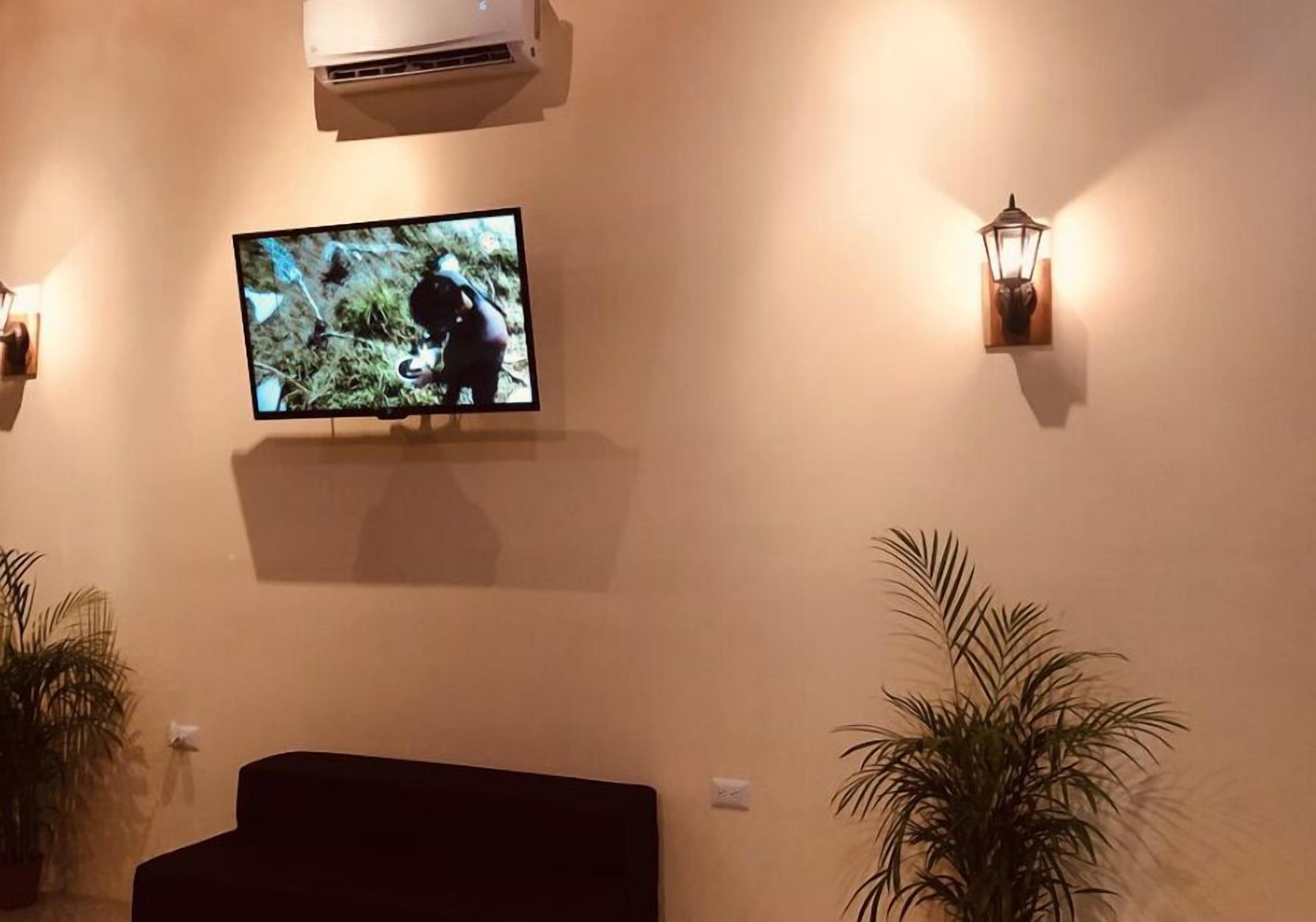 Millenium Hostels Manuel Antonio