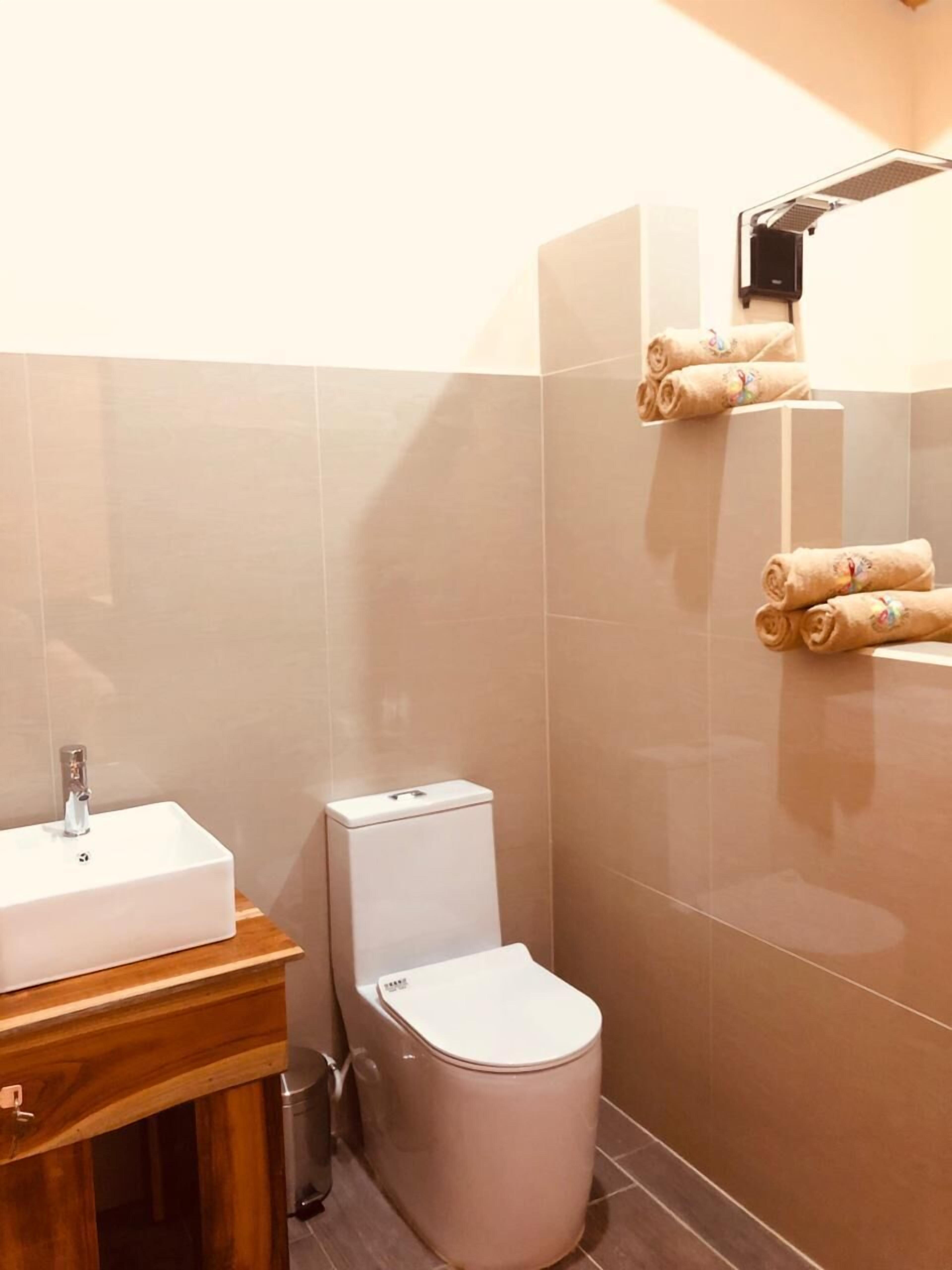 Millenium Hostels Manuel Antonio