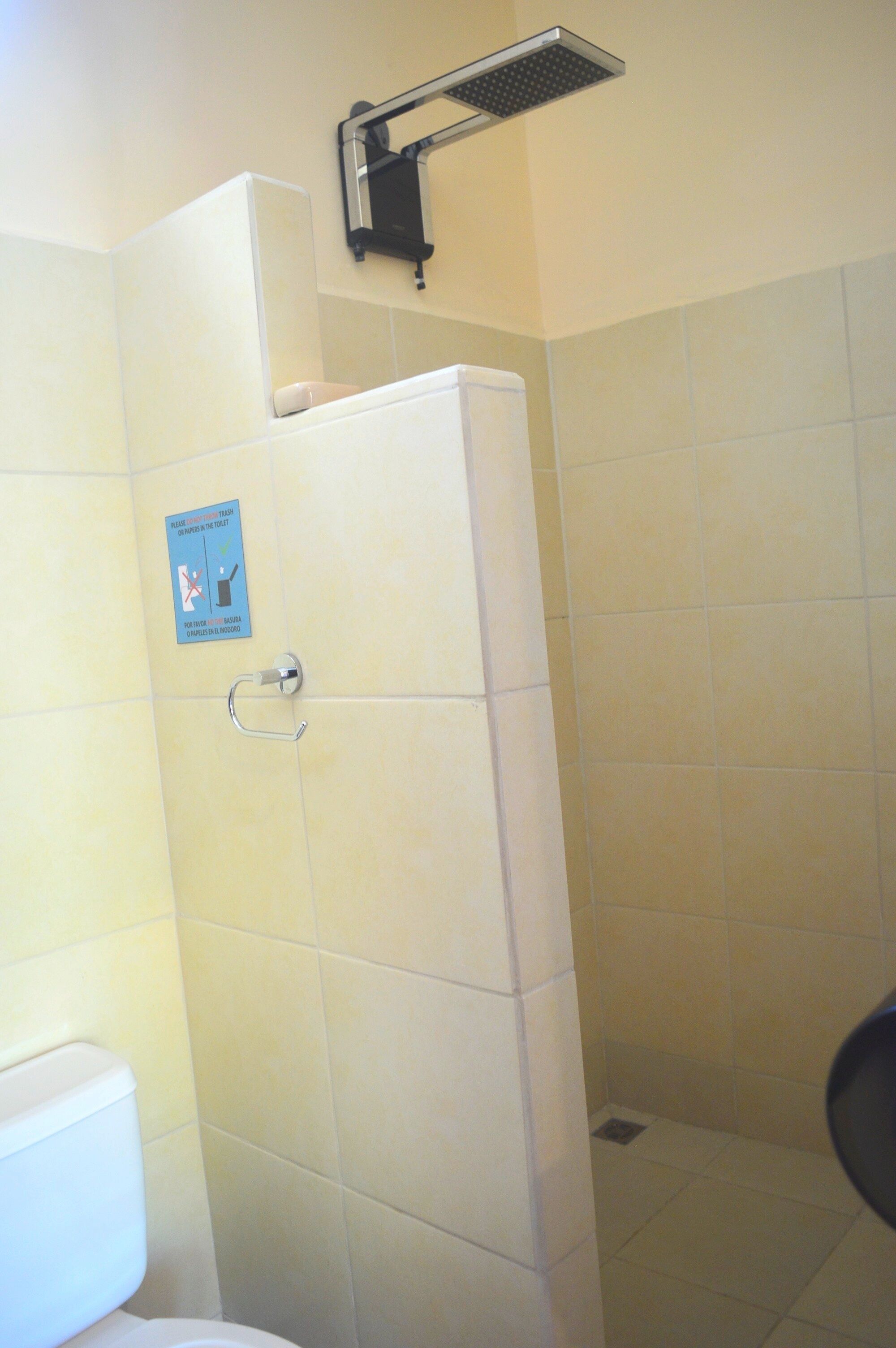 Millenium Hostels Manuel Antonio