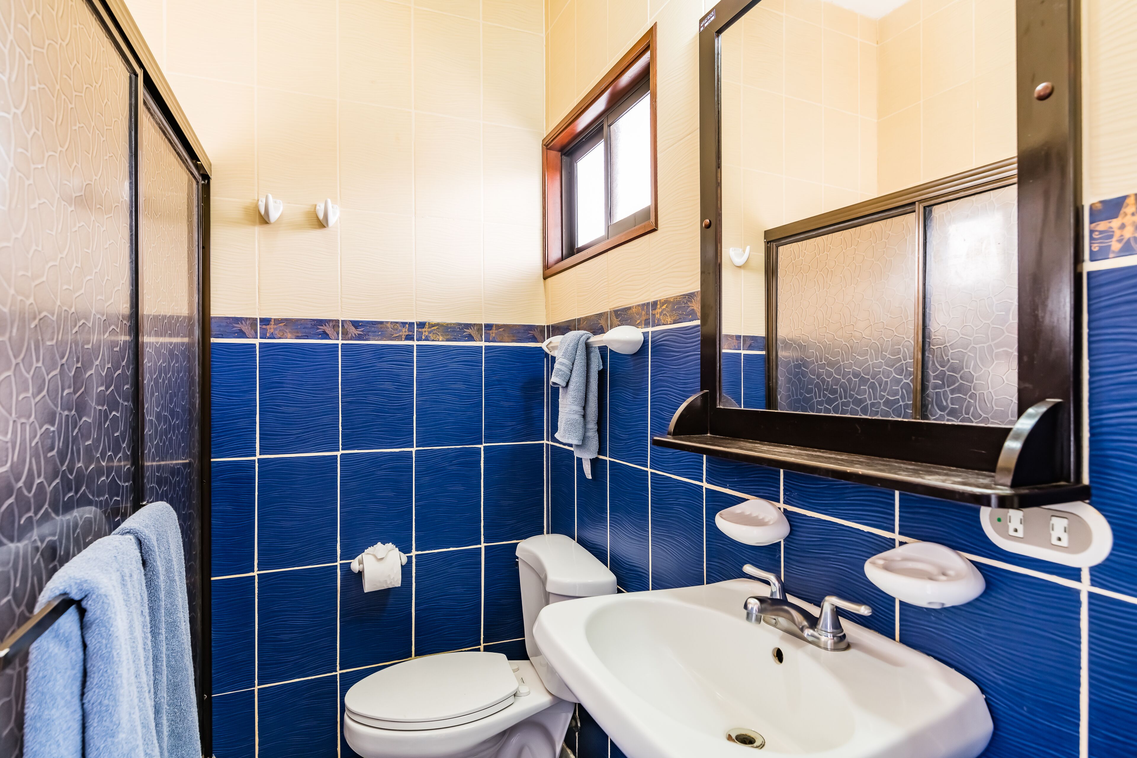 Witch's Rock Surf Camp